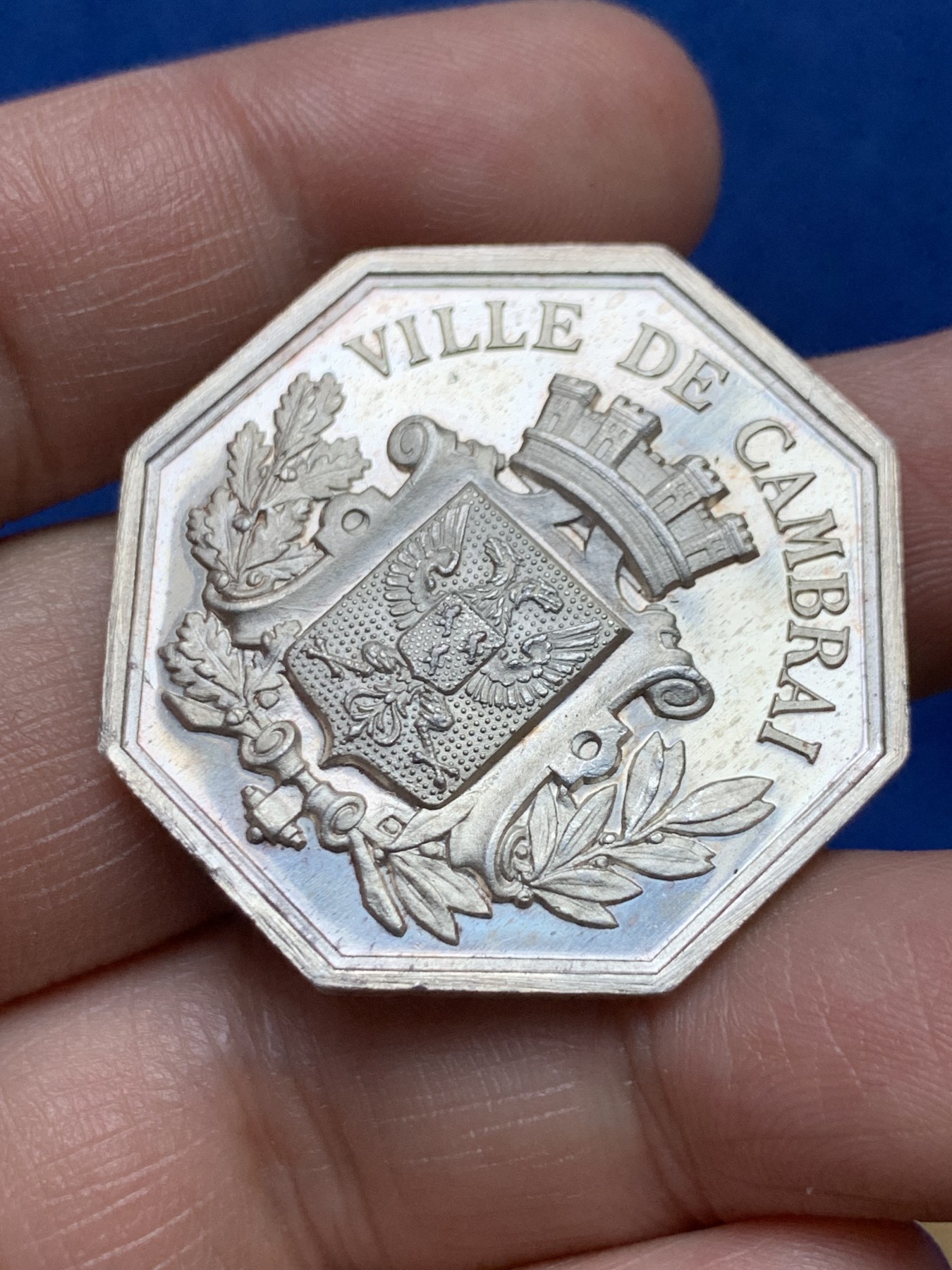 《竞宝斋》第262场-周日，周一，周二 3场连拍 (全场包邮) 法国八角银质代币，康布雷商会，18.72g，35.8mm，边铭：野猪头+菱形，950/1000含银