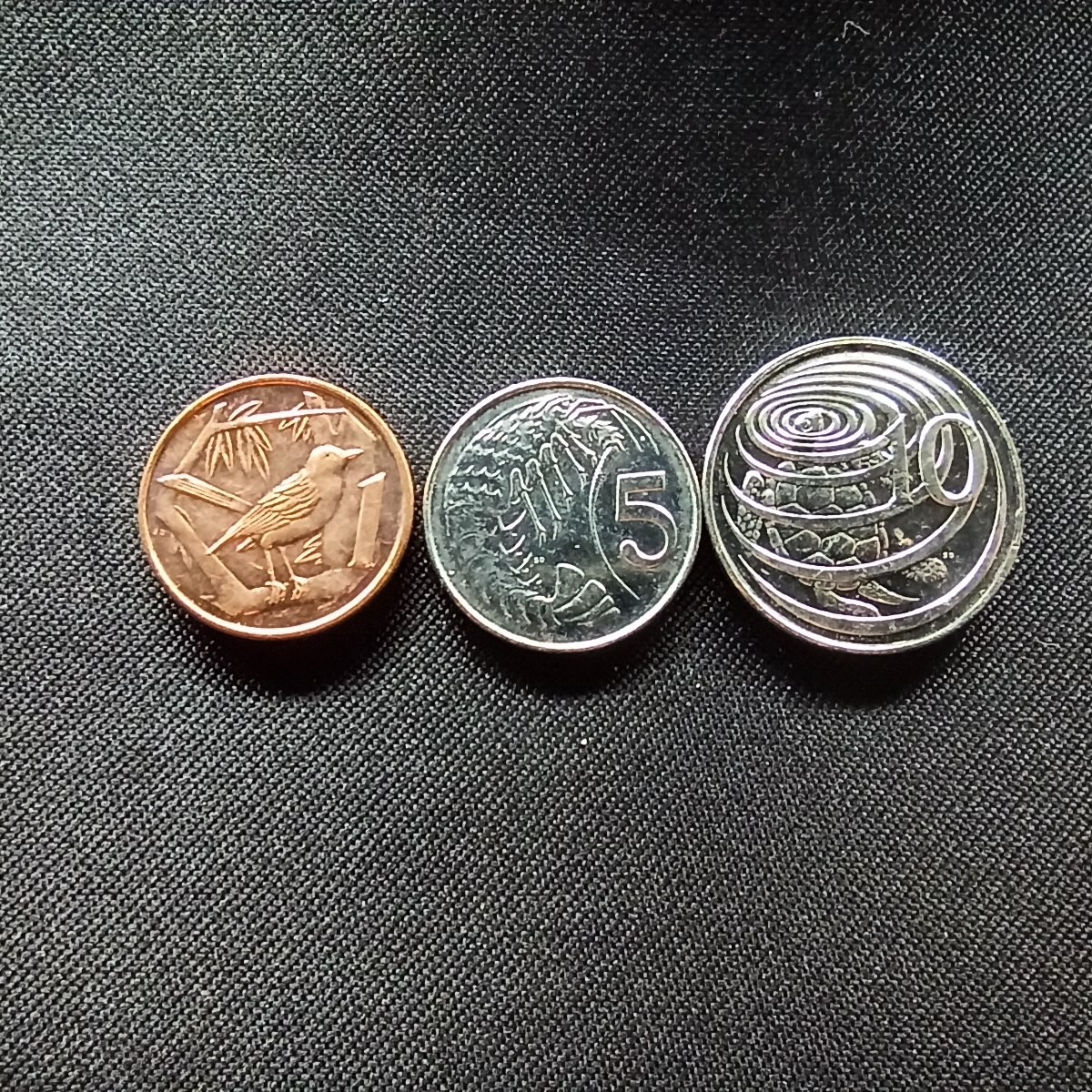 邮泉阁限时拍卖第三场 英国硬币专场 英国伊丽莎白二世加曼群岛3枚