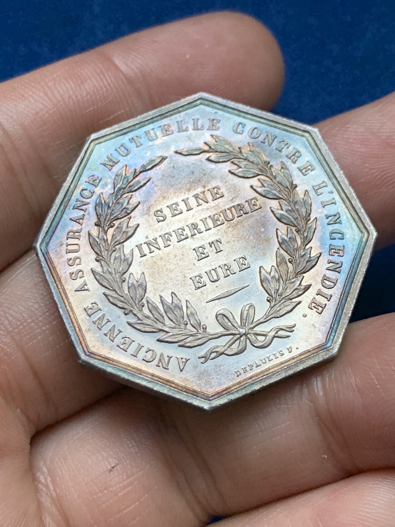 《竞宝斋》第262场-周日，周一，周二 3场连拍 (全场包邮) 法国八角银质jeton，大版的凤凰，塞纳河火灾保险公司，23.30g，36.3mm，蜜蜂边铭