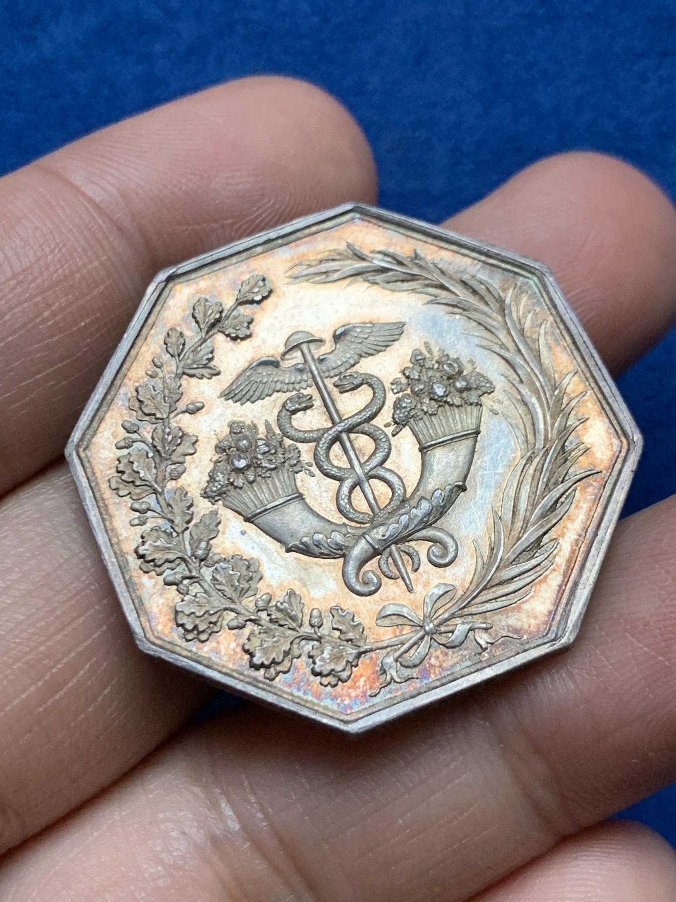 《竞宝斋》第262场-周日，周一，周二 3场连拍 (全场包邮) 法国波尔多银行八角银质代币，16.92g，34.8mm，1842-1845船首边铭