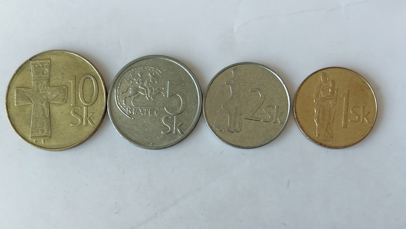 第一海外回流一元起拍收藏 散币专场 第82期 斯洛伐克硬币 4枚