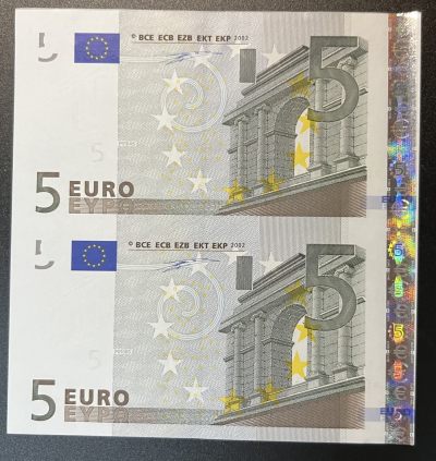 珑诚汇（原乐淘淘）世界纸币拍卖 第四期 裸钞场 - 欧盟2002年纸币 5欧元 两连体 一签 号码靓 背面右侧角微钝 右上轻微荧光 UNC 