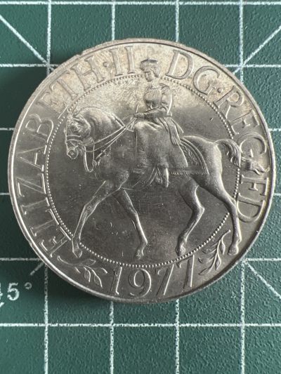 第597期 硬币专场 （无押金，捡漏，全场50包邮，偏远地区除外，接收代拍业务） - 英国1977年女王登基25周年纪念币