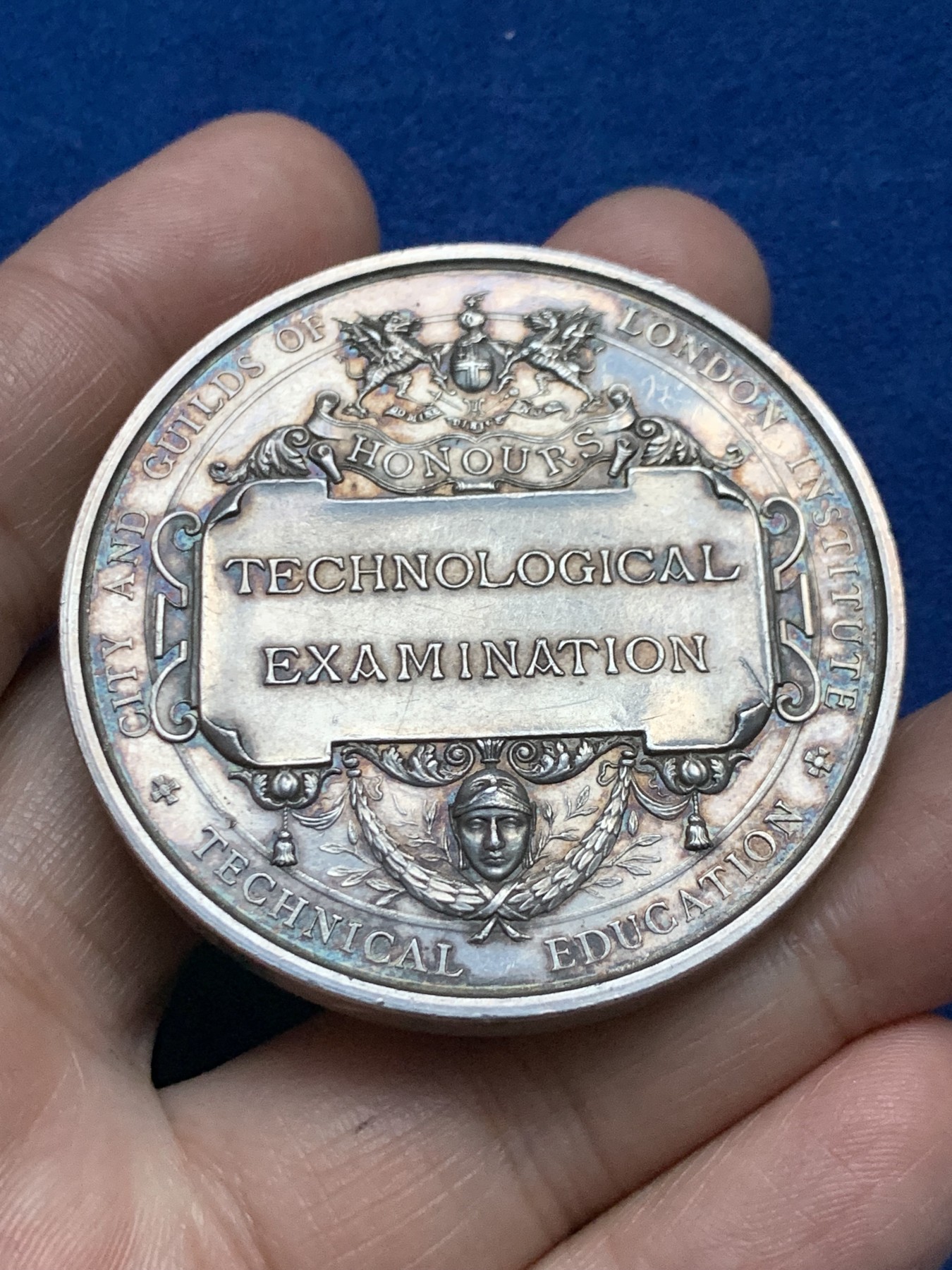 《竞宝斋》第262场-周日，周一，周二 3场连拍 (全场包邮) 英国1897年伦敦城市行业协会银质奖章，威尔士亲王，未来的爱德华七世，74.8g，51.2mm