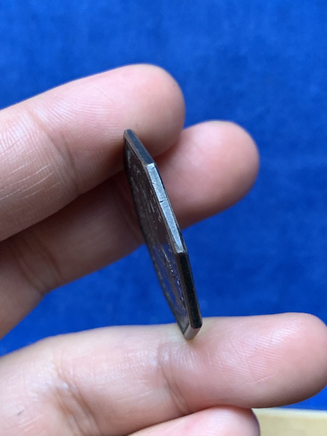 《竞宝斋》第262场-周日，周一，周二 3场连拍 (全场包邮) 法国1786年奥尔良市政厅八角银章，13.7g，32.2mm，早期无边铭