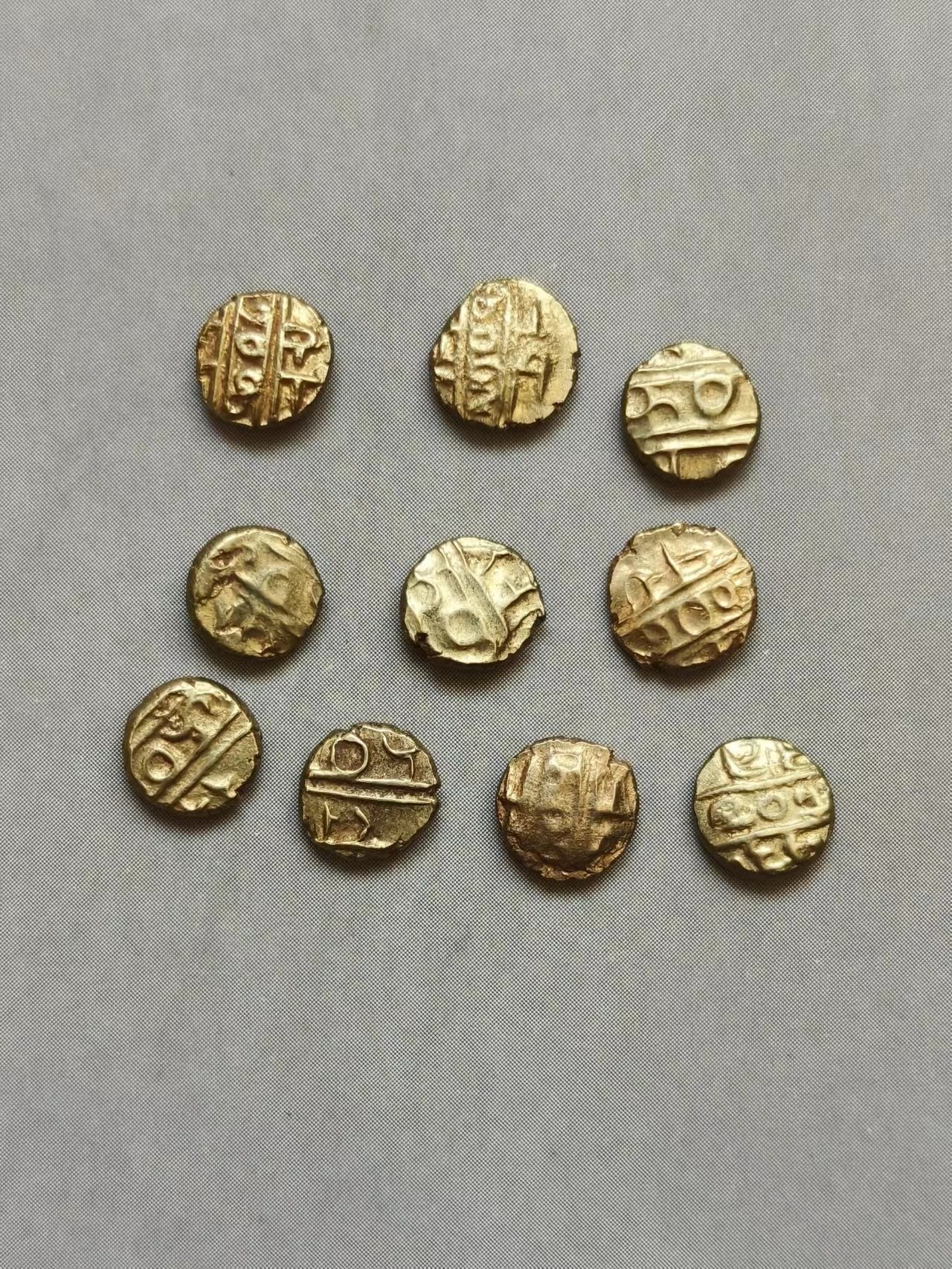 熊太乐钱币拍卖第2场 古印度狮面人身法南小金币10个