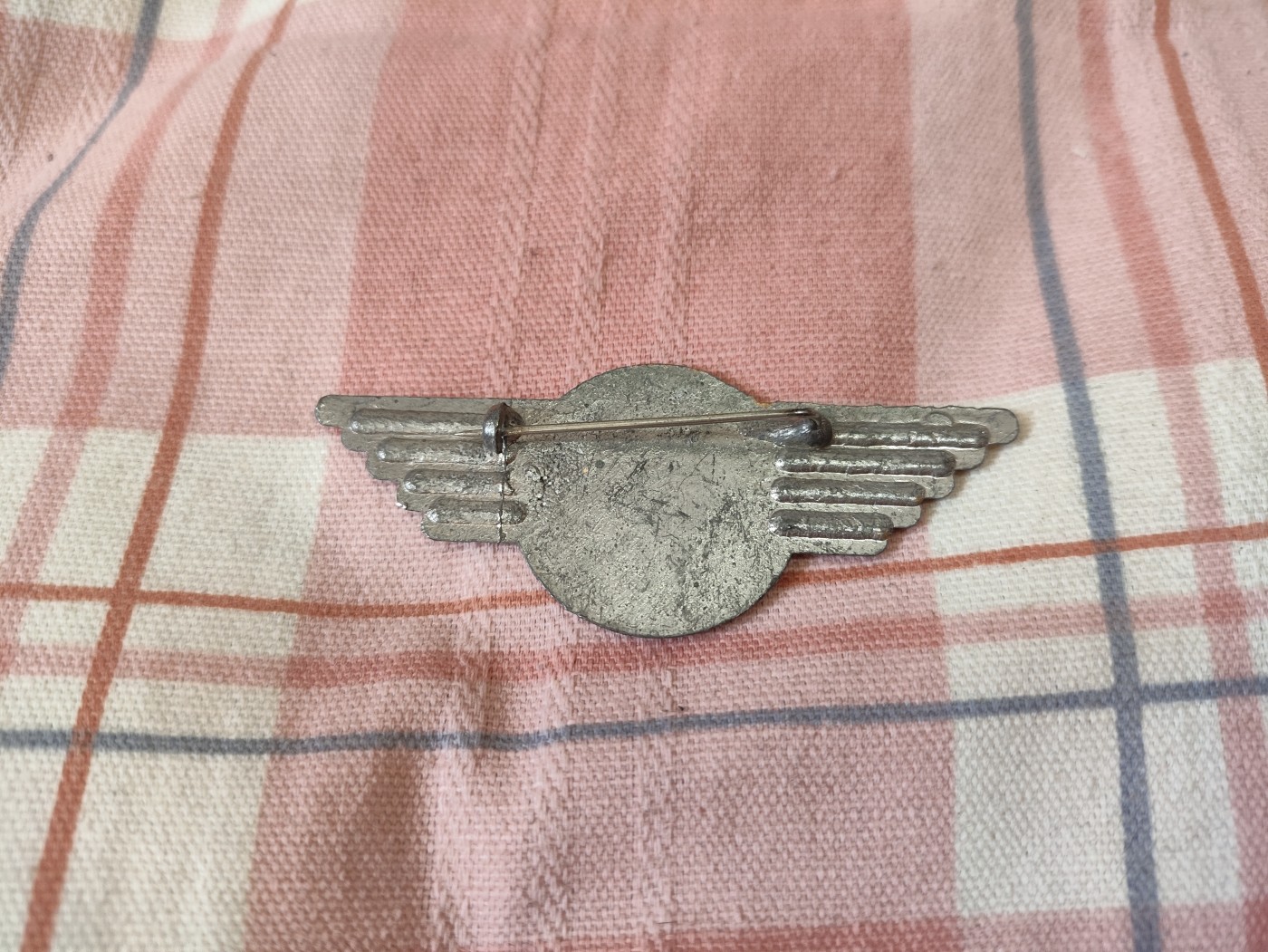 仁孝堂徽章红藏拍卖(第四场) 荷兰民防队员证章 中间部分是贴纸已经掉了