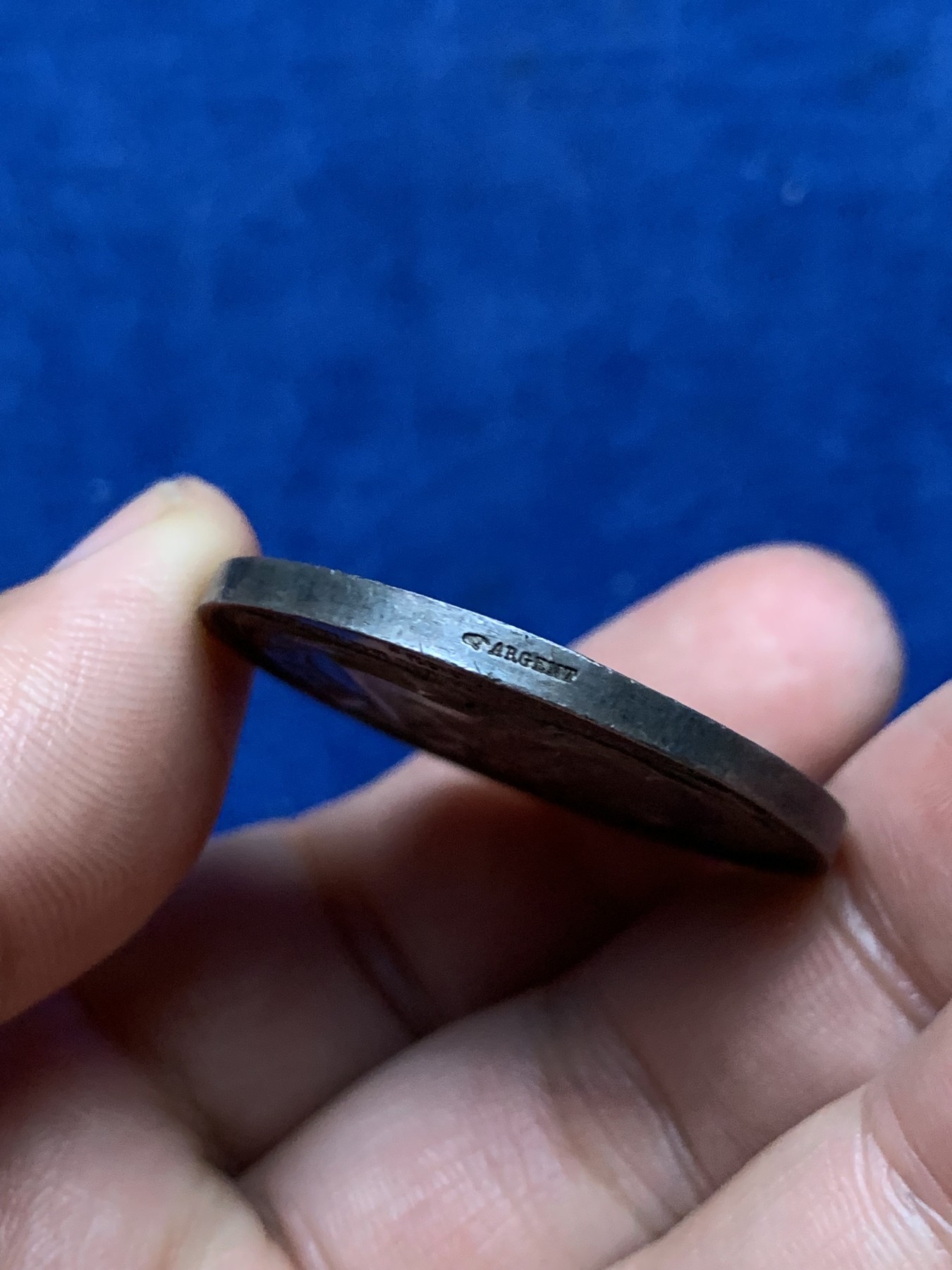 《竞宝斋》第262场-周日，周一，周二 3场连拍 (全场包邮) 法国里昂市经纪人银章，21.58g，35.6mm，手指边铭