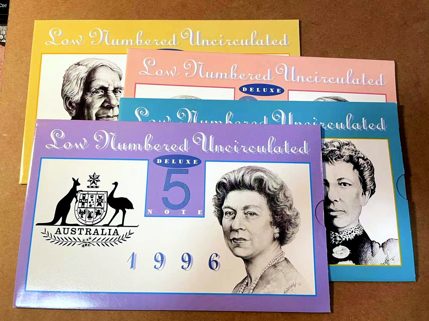 【Blue Auction】✨世界纸币精拍第464期【精】 【AA冠全同号 带册】澳大利亚 1996年5-50元 全新UNC