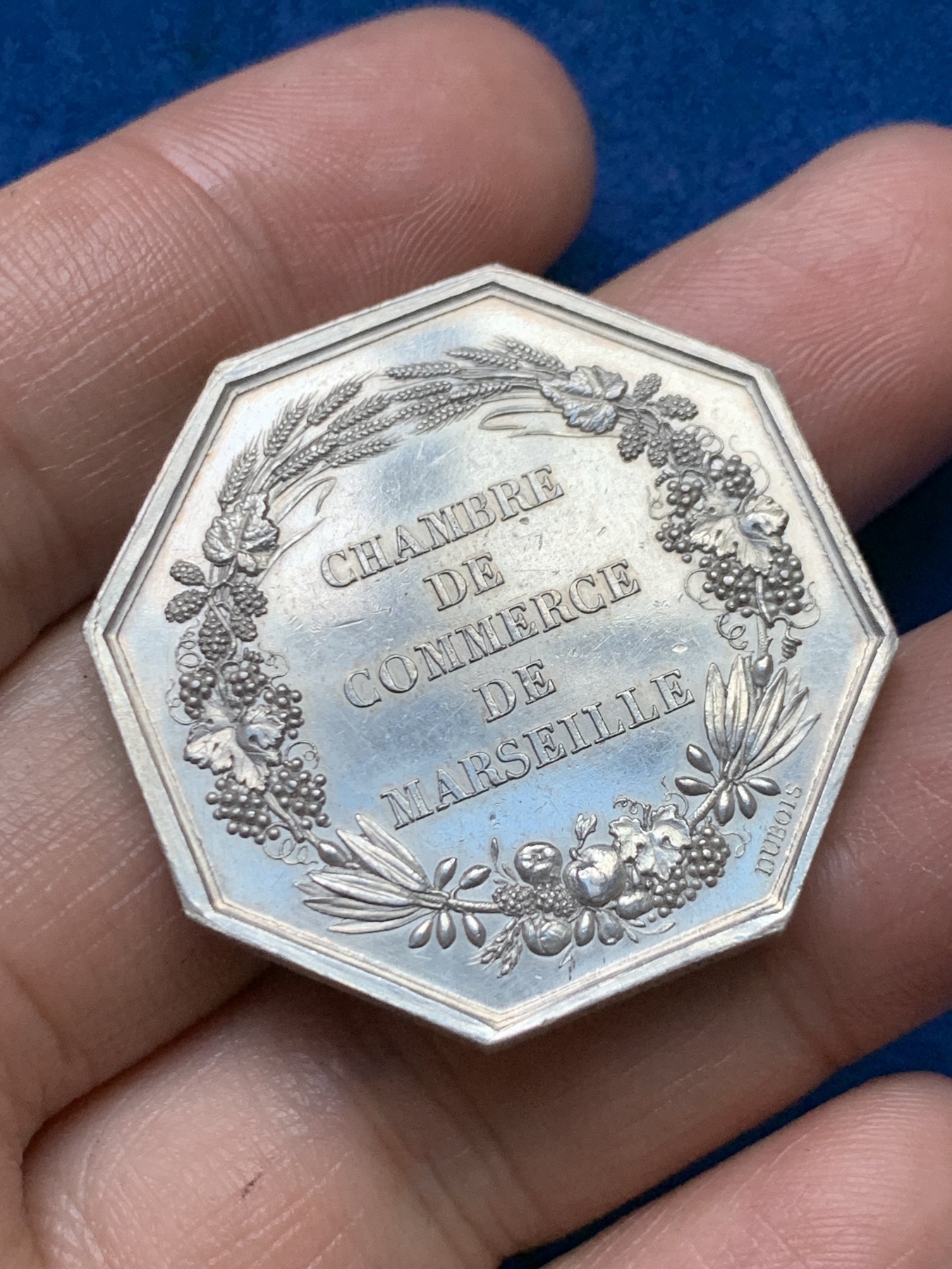 《竞宝斋》第262场-周日，周一，周二 3场连拍 (全场包邮) 法国菲利普一世 马赛商会八角银章，18.96g，34.8mm，船锚+C边铭（1841-1842）