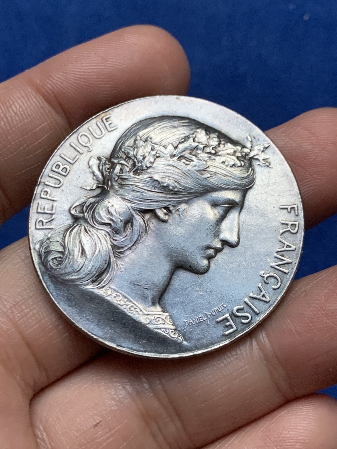 《竞宝斋》第262场-周日，周一，周二 3场连拍 (全场包邮) 法国银章，由下塞纳省省长提供，37.95g，41.5mm，丰饶角边铭