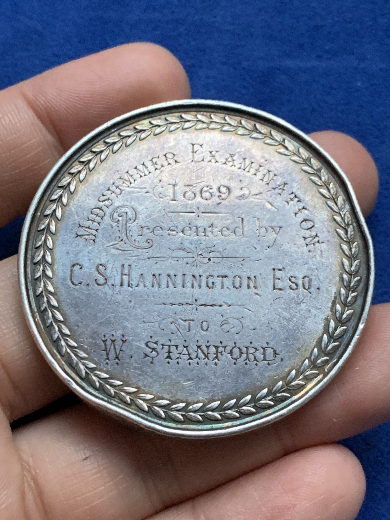 《竞宝斋》第262场-周日，周一，周二 3场连拍 (全场包邮) 英国1869年布莱顿专有语法和商业学校银质奖章，58.93g，51.2mm，磕碰