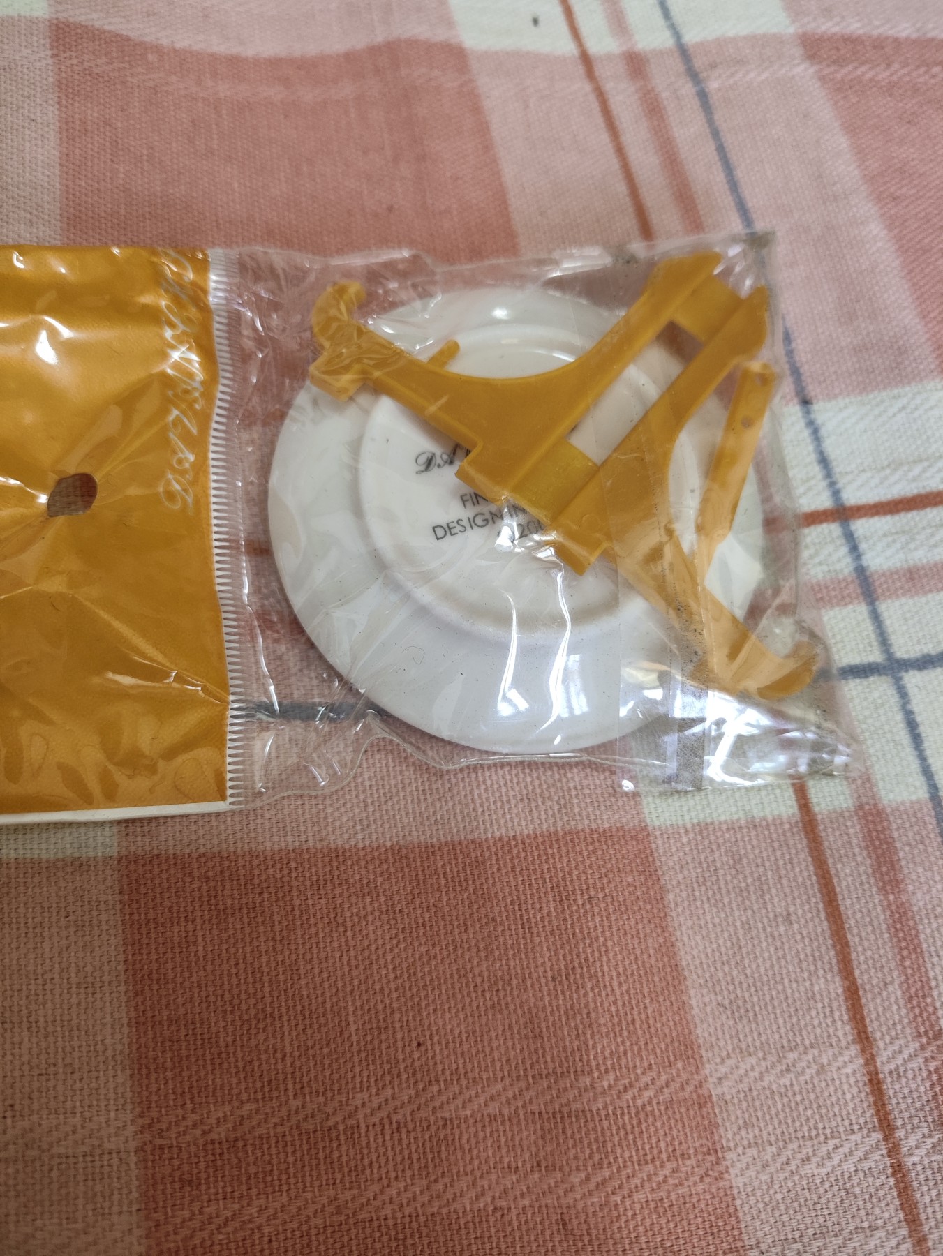 仁孝堂徽章红藏拍卖(第四场) 英国设计人民英雄纪念碑小瓷碟