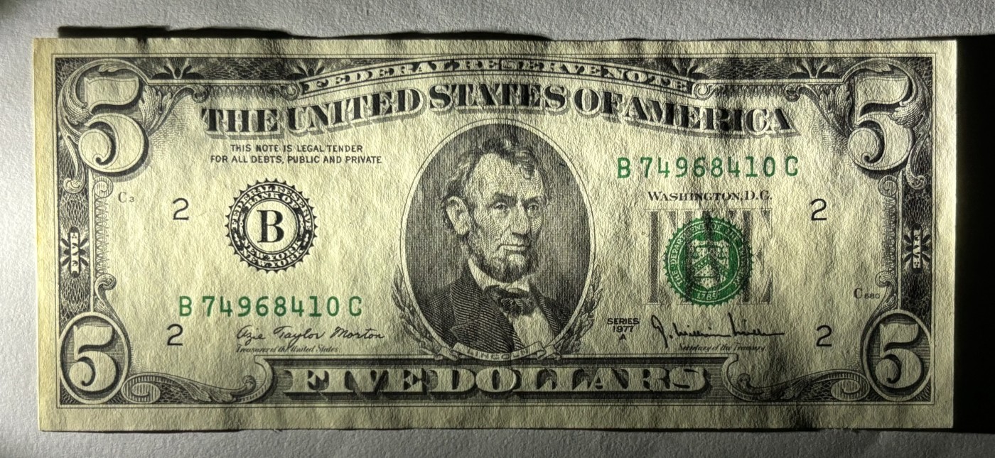Chase Auction 第28期 - - 外钞、民国钞和人民币混合场！ 1977A 5美元 小头经典 联邦储备券（发行量少于1977正版）