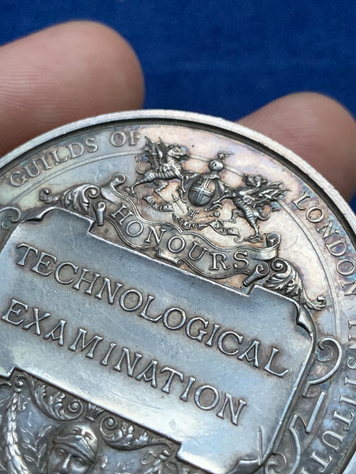 《竞宝斋》第262场-周日，周一，周二 3场连拍 (全场包邮) 英国1897年伦敦城市行业协会银质奖章，威尔士亲王，未来的爱德华七世，74.8g，51.2mm