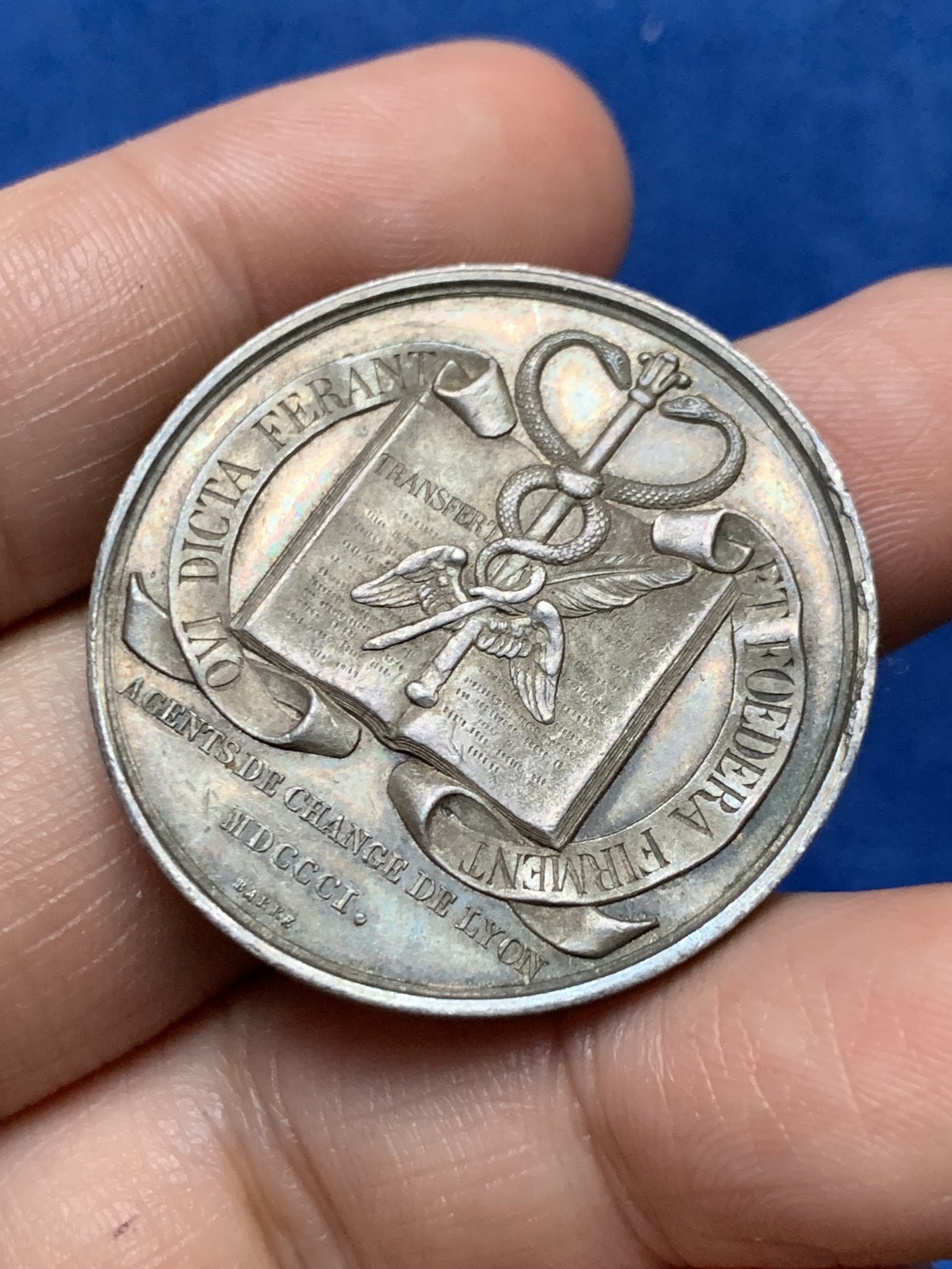 《竞宝斋》第262场-周日，周一，周二 3场连拍 (全场包邮) 法国里昂市经纪人银章，21.58g，35.6mm，手指边铭