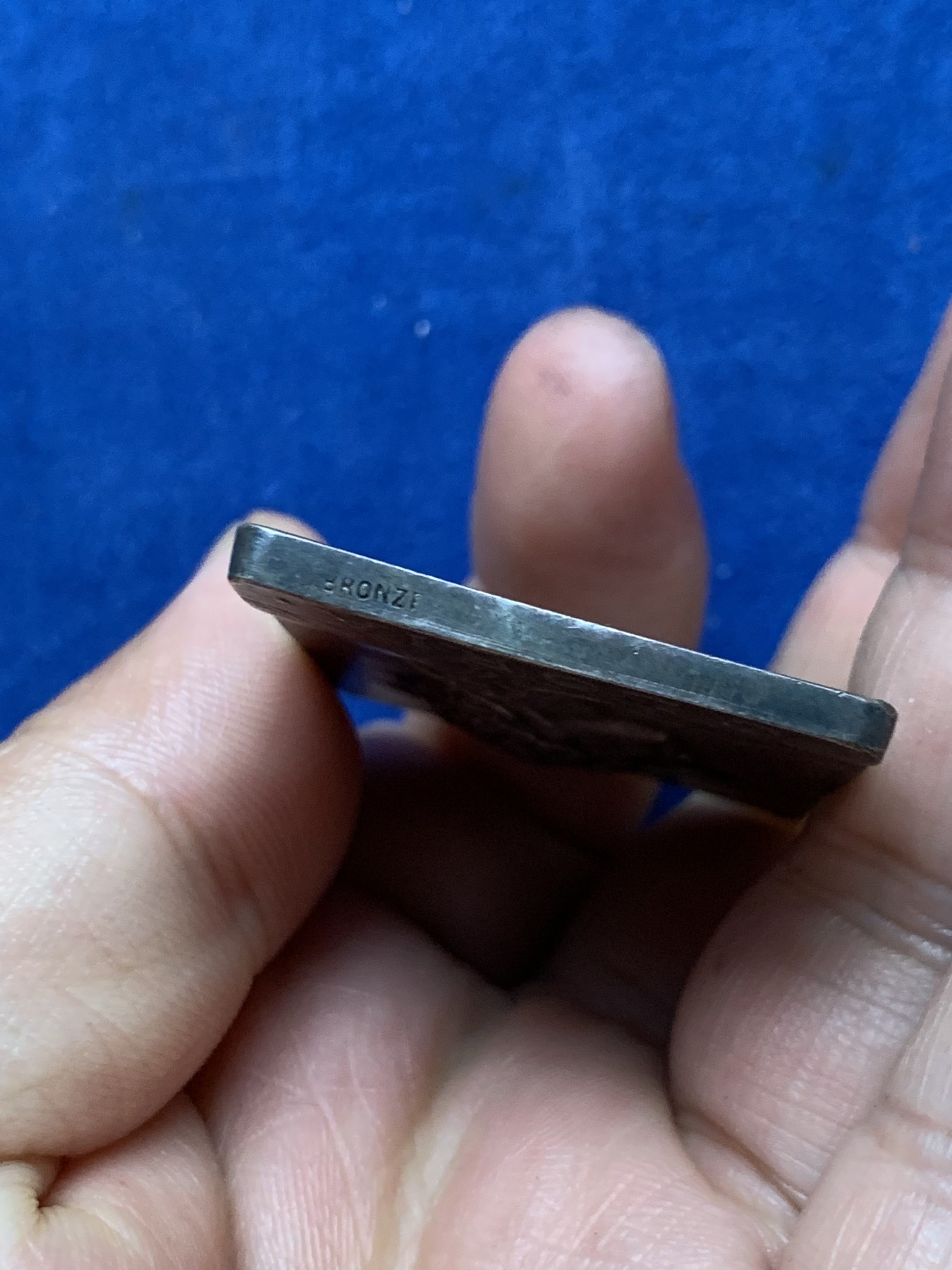 《竞宝斋》第262场-周日，周一，周二 3场连拍 (全场包邮) 法国图尔市体操比赛镀银铜质方章，33.92g，34.6*45.3mm，青铜铜标