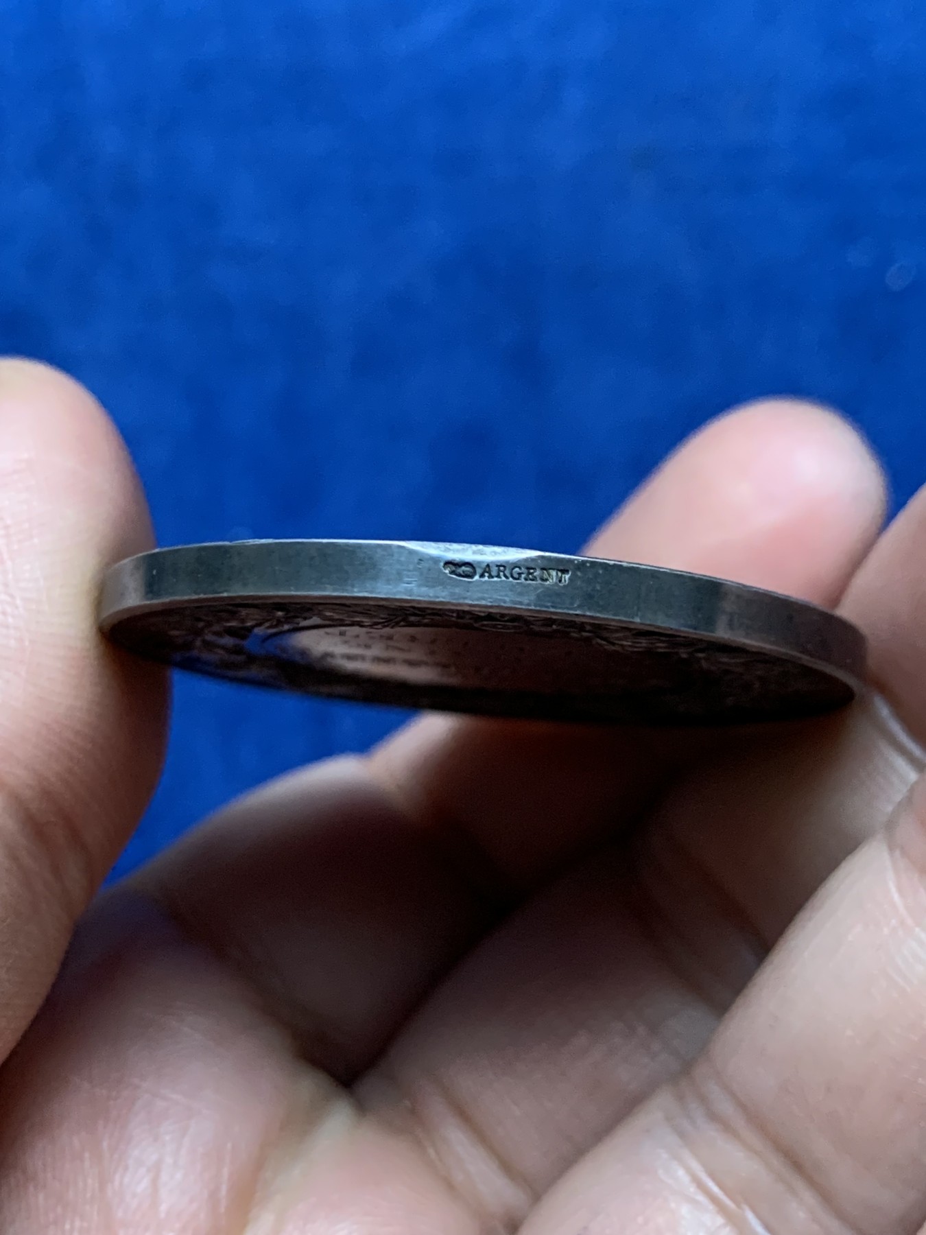 《竞宝斋》第262场-周日，周一，周二 3场连拍 (全场包邮) 法国第三共和国巴黎学校基金银章，37.83g，41.3mm，丰饶角边铭