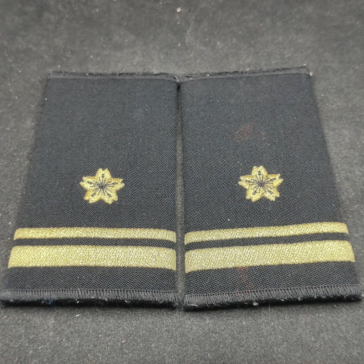 全场0元起拍 第150期 咸鱼国勋章拍卖专场 4月24日（周三）下午6：00开始 日本海自肩章 二尉阶级