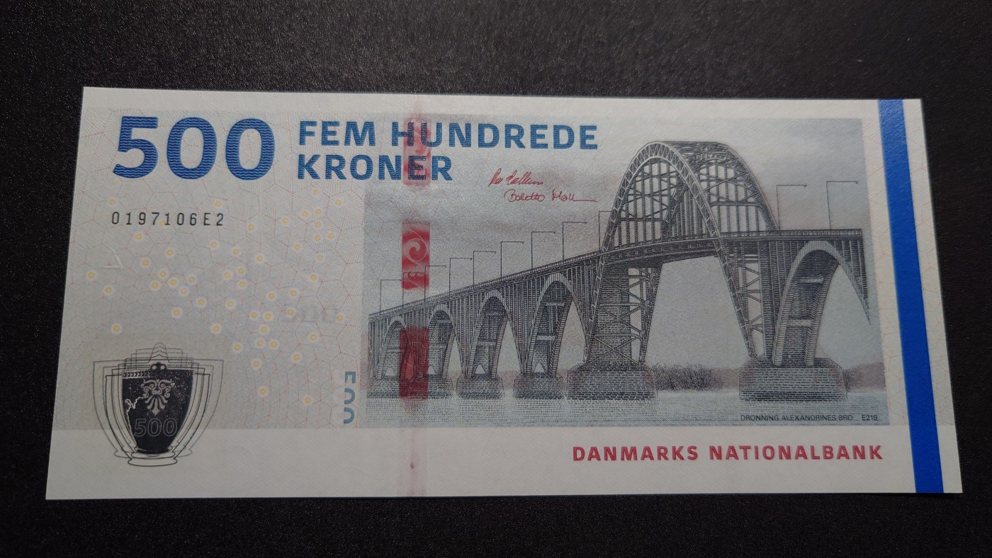 【世界钱币】精选微拍第102期暨2024年第13期  部分卖剩货品继续拍 最新版丹麦500克朗 全新绝品无4尾号06E2