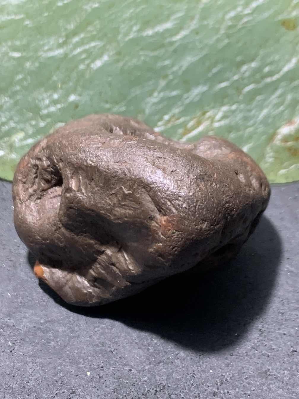 精美开口铁皮柿子红南红玛瑙原石一颗
