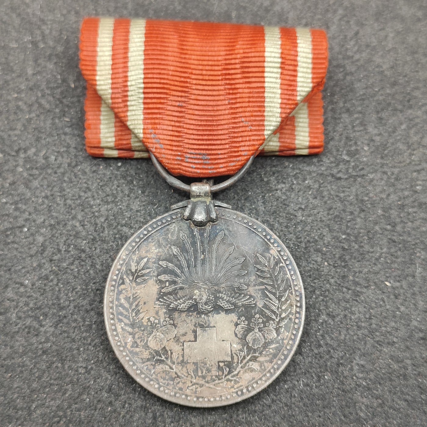 全场0元起拍 第150期 咸鱼国勋章拍卖专场 4月24日（周三）下午6：00开始 日本赤十字社员章银制