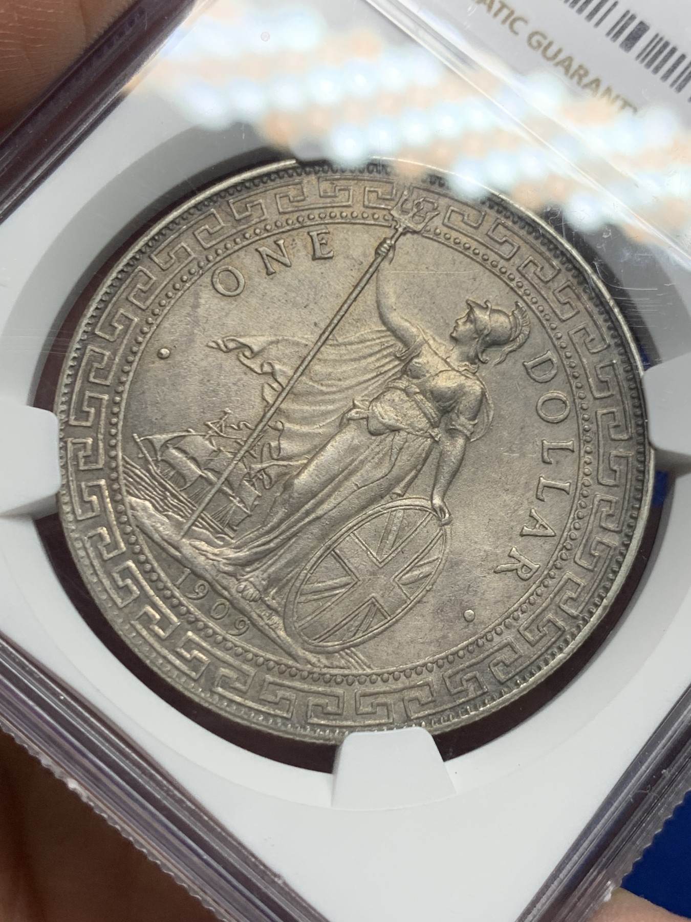 《竞宝斋》第260场-周日，周一，周二 3场连拍 (全场包邮) NGC MS62 英国 1909年B版 站洋 银元 不多见的年份 原味包浆 看着舒服