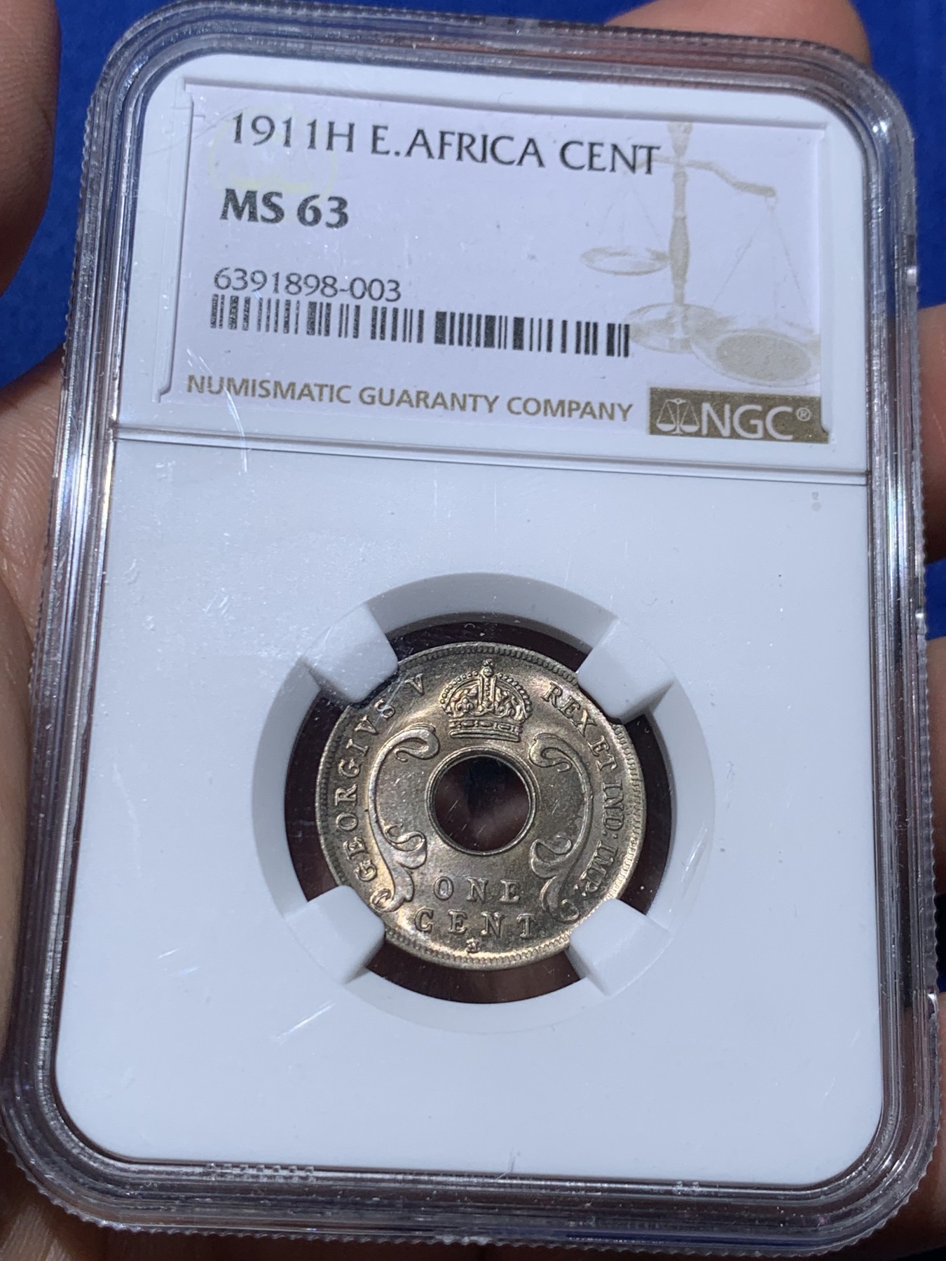 《竞宝斋》第260场-周日，周一，周二 3场连拍 (全场包邮) 两枚一组 NGC MS63/MS64RB 英属东非1911/1961年1分中孔币，从乔治五世东非乌干达保护地到伊丽莎白二世东非殖民地，相隔半个世纪的相遇