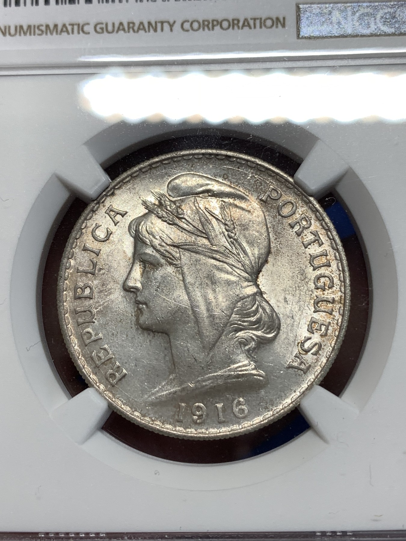 《竞宝斋》第260场-周日，周一，周二 3场连拍 (全场包邮) NGC MS62 葡萄牙1916年 自由女神半圆 50分银币