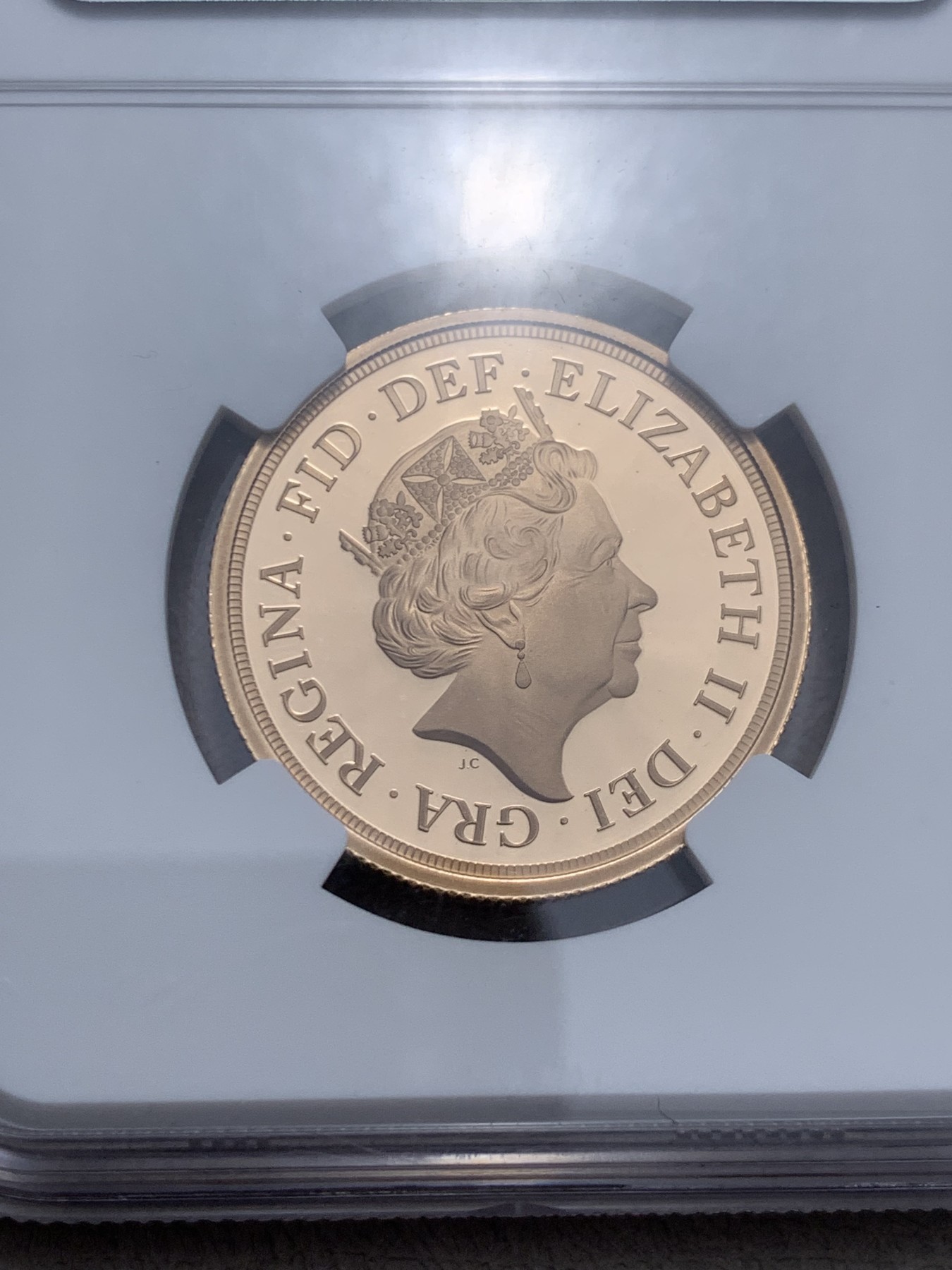 《竞宝斋》第260场-周日，周一，周二 3场连拍 (全场包邮) 4枚一套 NGC PF69-70 2020年英国乔三密印金马剑套装 带木质原盒 限量600套 总重近30克 917金 错过即无