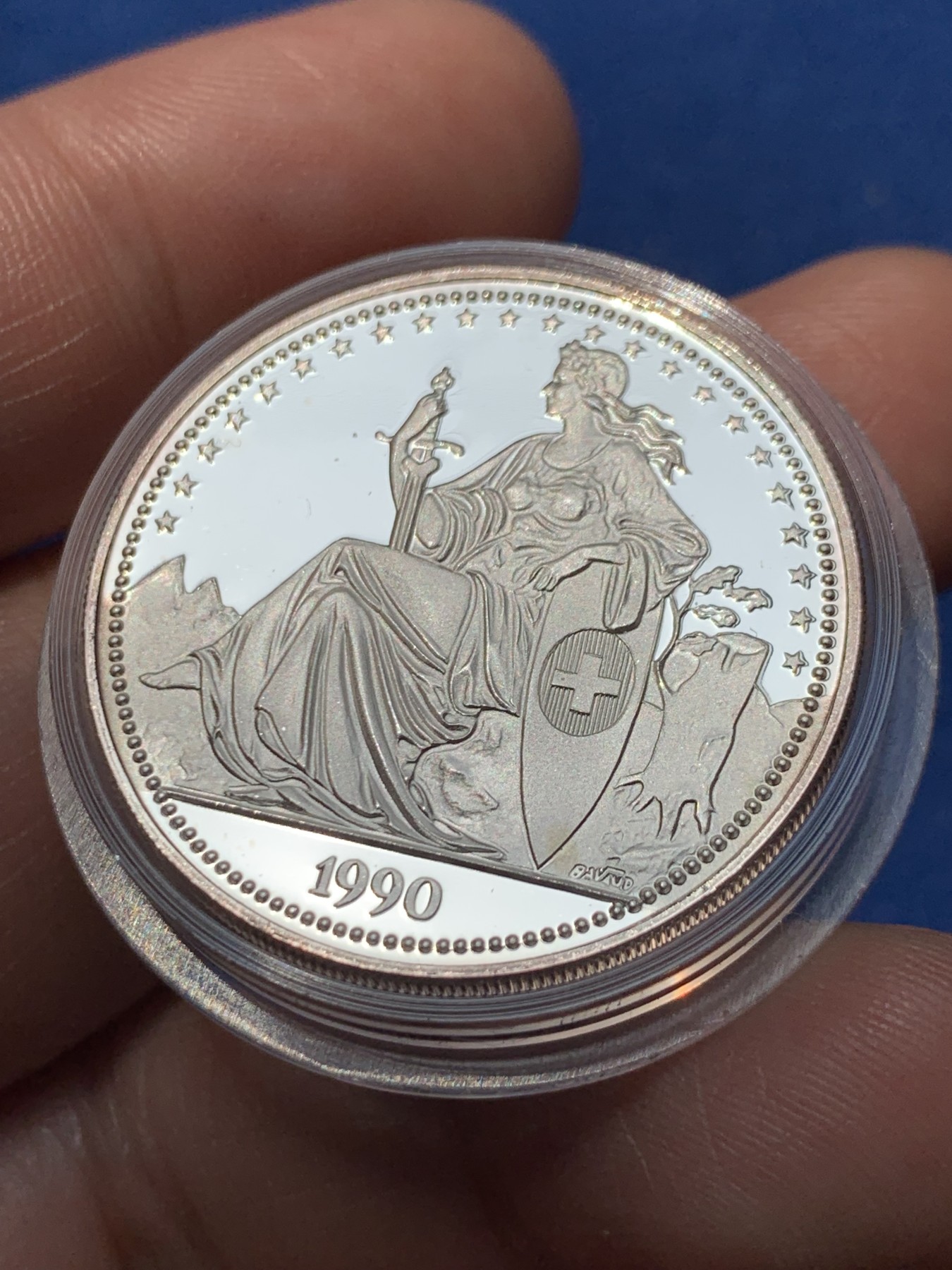 《竞宝斋》第260场-周日，周一，周二 3场连拍 (全场包邮) 瑞士苏黎世1990女神1UNZE银币 1盎司999银 31.3克