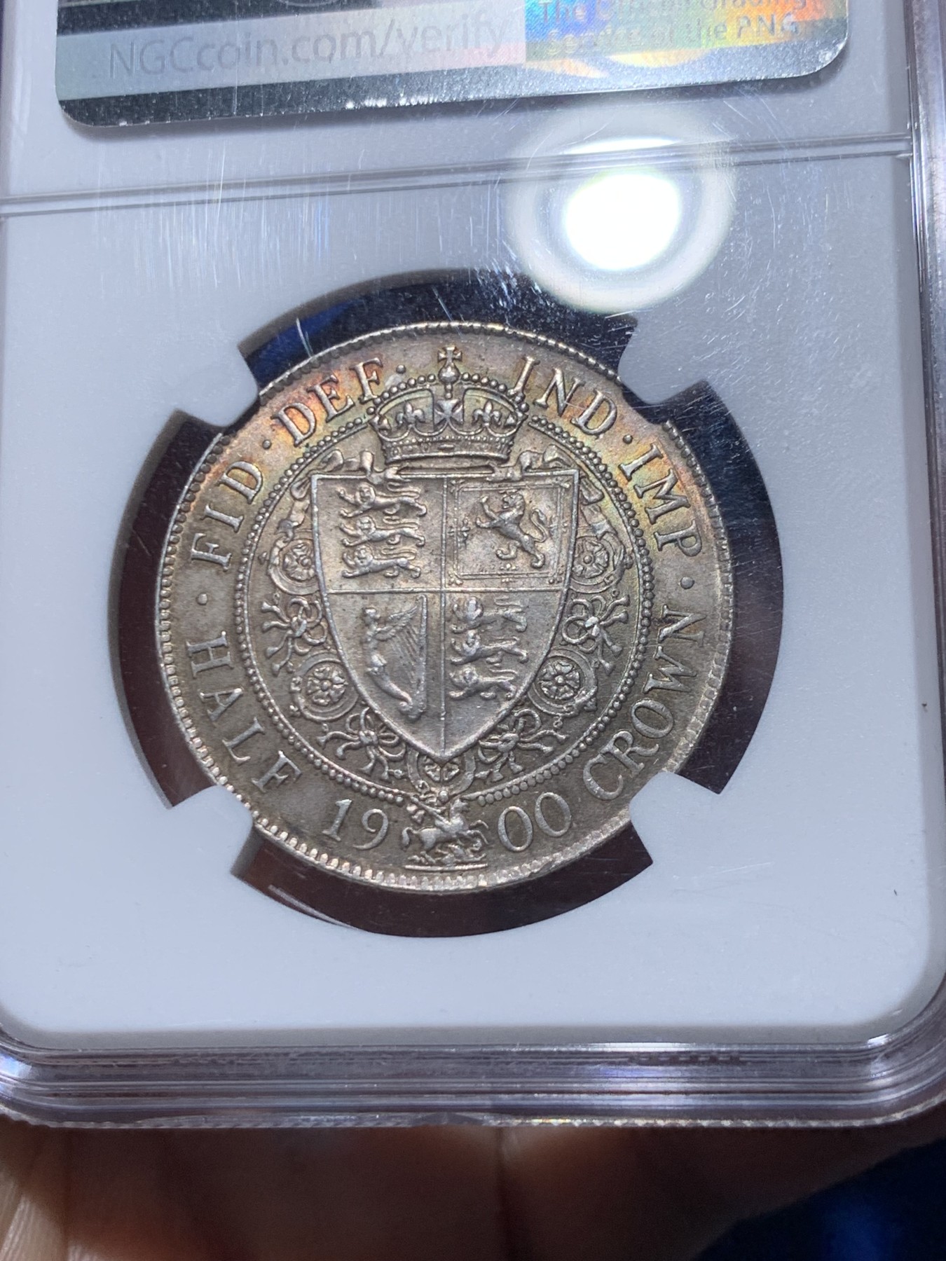 《竞宝斋》第260场-周日，周一，周二 3场连拍 (全场包邮) NGC MS64 英国1900维多利亚披纱版半克朗银币 双面原味包浆 带光 值得收藏