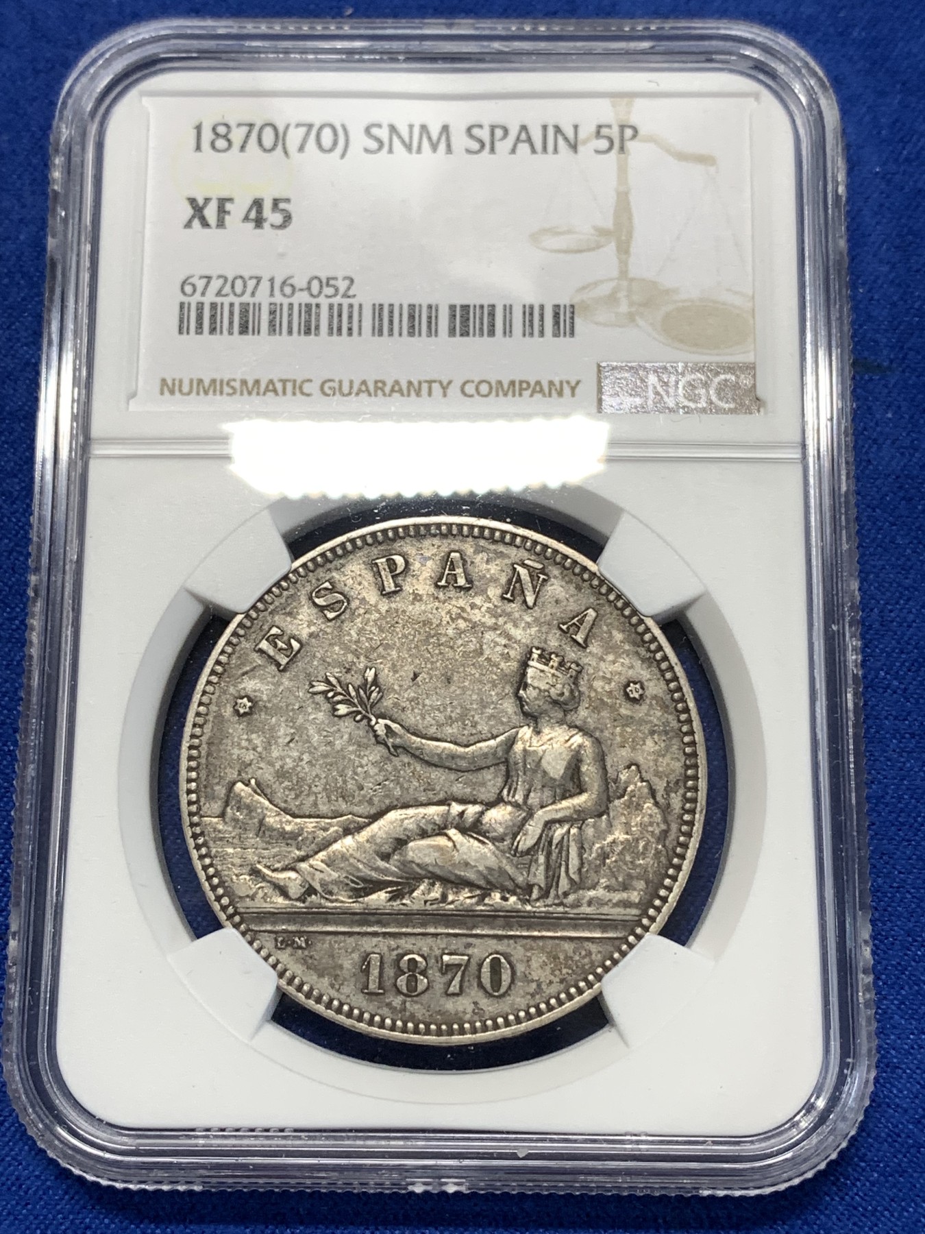 《竞宝斋》第260场-周日，周一，周二 3场连拍 (全场包邮) NGC XF45 西班牙1870年坐人拿花5比塞塔双柱银币