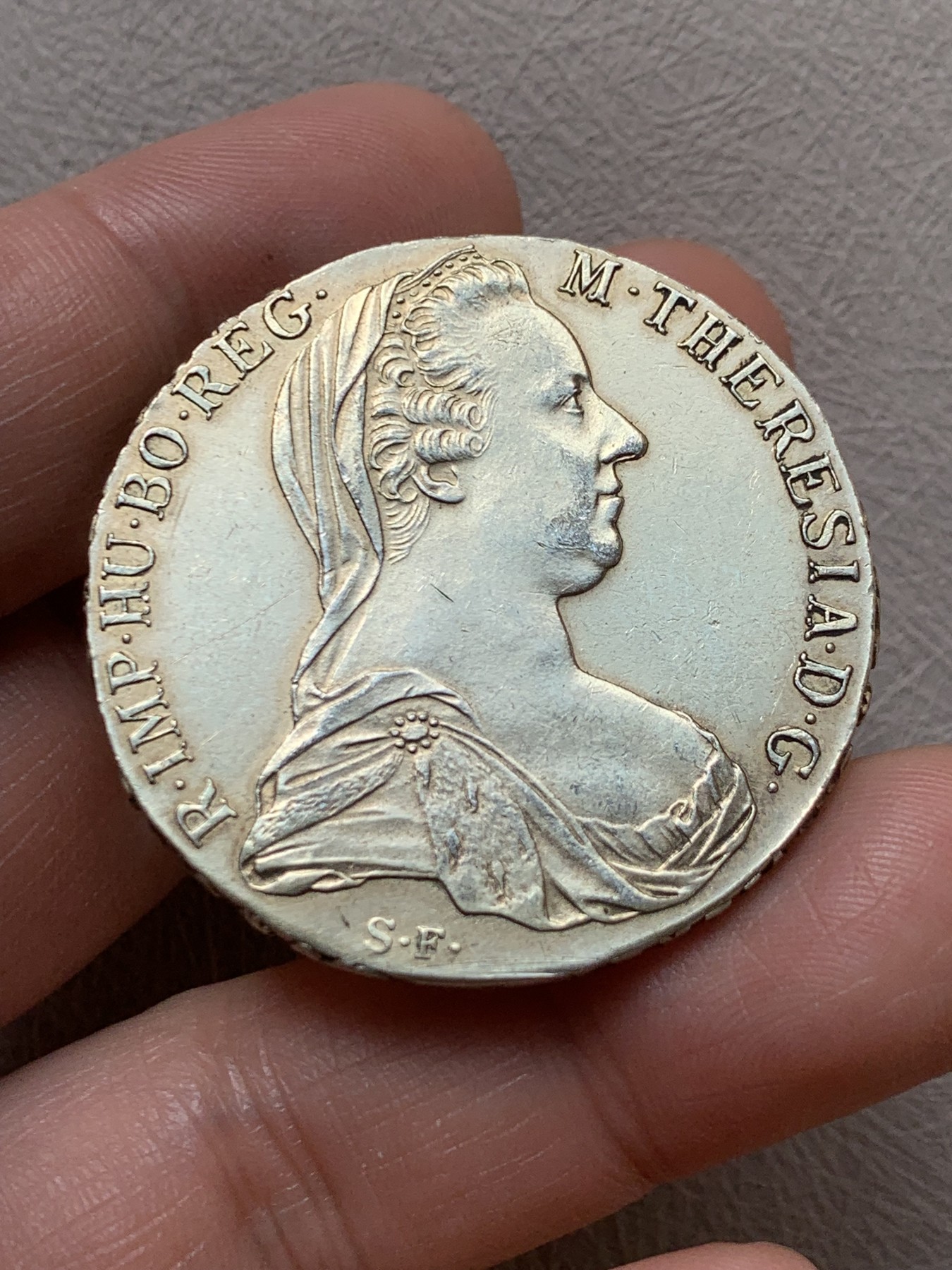 《竞宝斋》第260场-周日，周一，周二 3场连拍 (全场包邮) 双须版 奥地利1780年大奶妈玛利亚特蕾莎1泰勒银币 早期后铸版 双面深彩包浆 较早品种