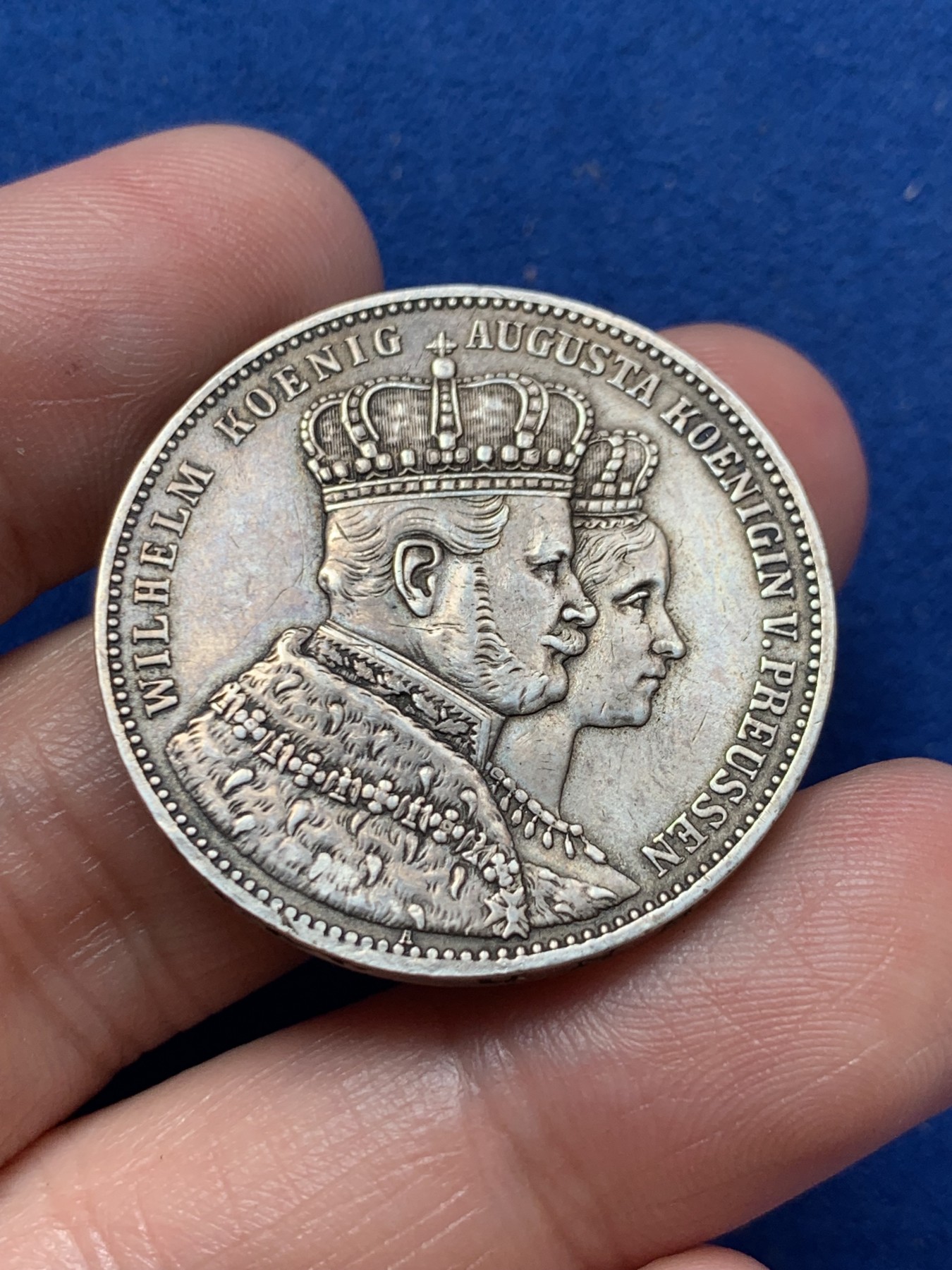 《竞宝斋》第260场-周日，周一，周二 3场连拍 (全场包邮) 德国1861年普鲁士 威廉一世登基 毛衣1泰勒银币