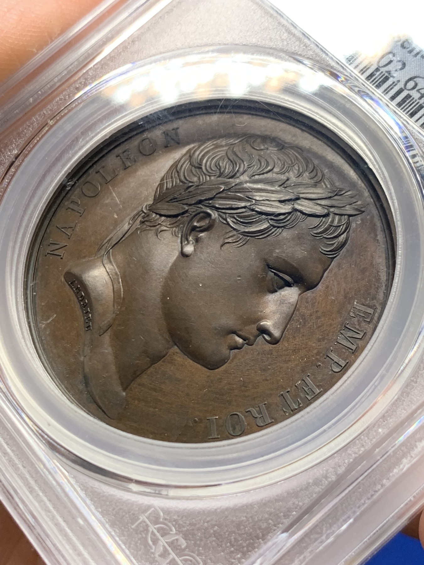 《竞宝斋》第260场-周日，周一，周二 3场连拍 (全场包邮) 唯一冠军分 PCGS SP64 法国1814年拿破仑一世巴黎之战原铸铜章 背面幸运女神站在一艘即将沉没的战船随之慢慢下沉 暗示是役巴黎的陷落 拿破仑帝国的崩溃 充满了哀伤的气息