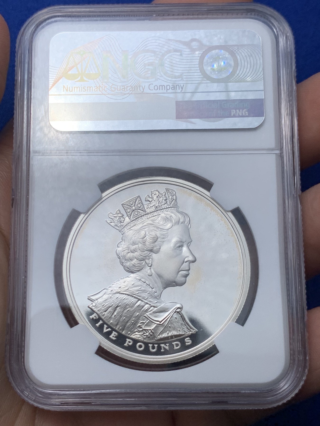 《竞宝斋》第260场-周日，周一，周二 3场连拍 (全场包邮) NGC PF69UC 英国 2002年 女王伊丽莎白二世在位50周年 5镑 精制 银币