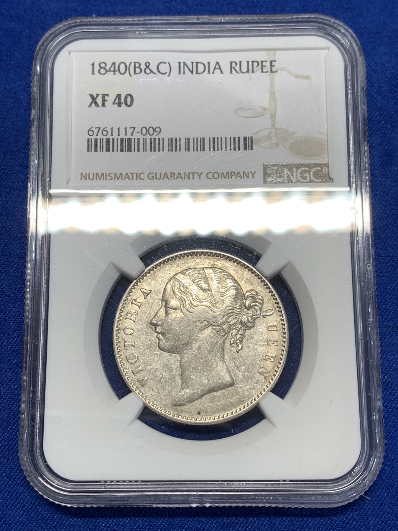 《竞宝斋》第260场-周日，周一，周二 3场连拍 (全场包邮) NGC XF40 英属印度1840年维多利亚女王双辫版1卢比银币