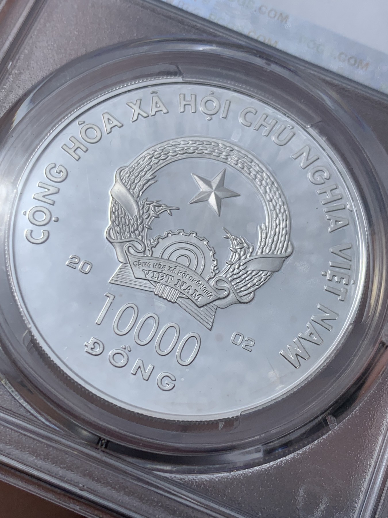 《竞宝斋》第260场-周日，周一，周二 3场连拍 (全场包邮) PCGS金盾 PR66DCAM 越南2002年骏马奔腾1万盾马年精制大银币