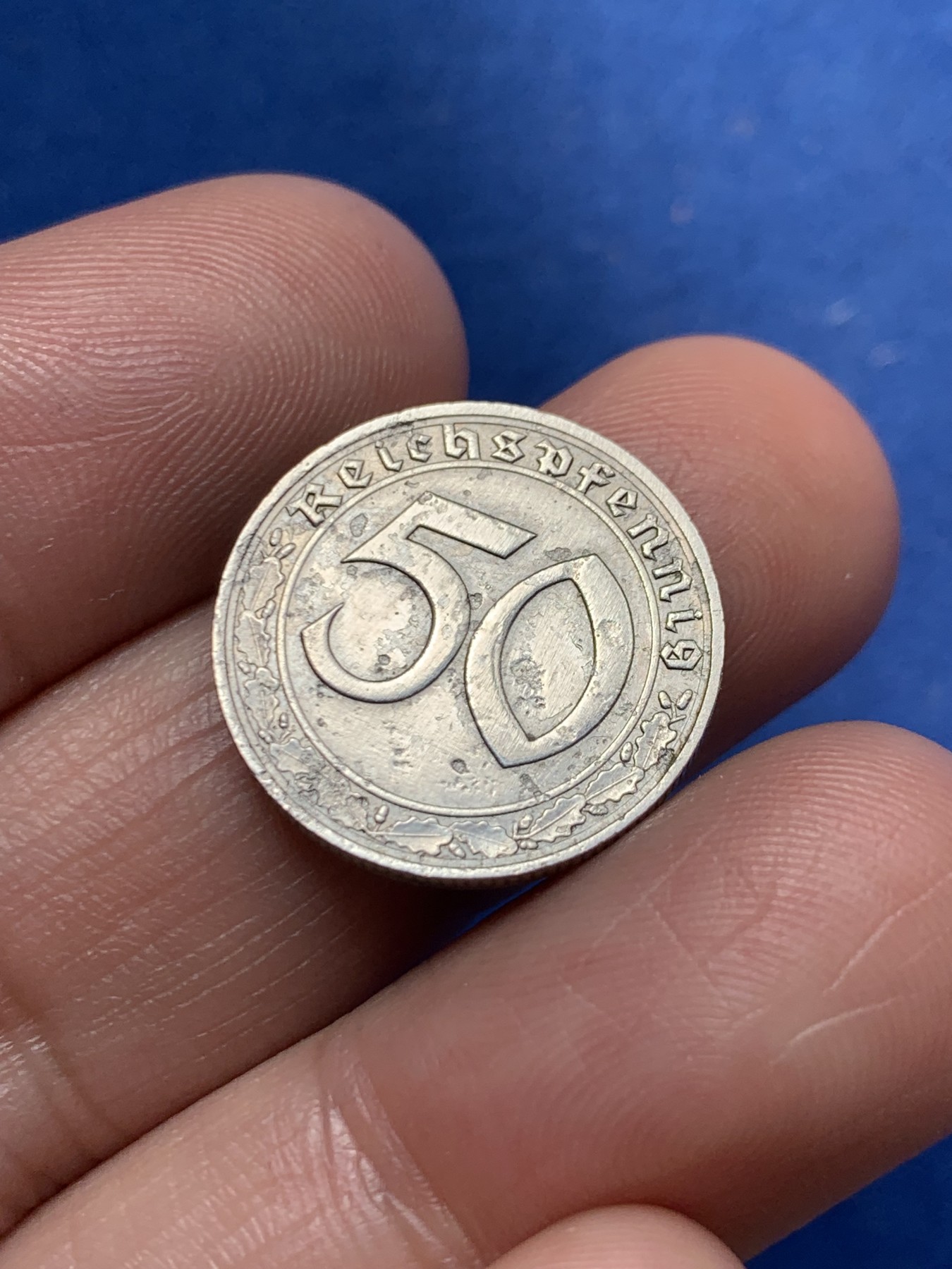 《竞宝斋》第260场-周日，周一，周二 3场连拍 (全场包邮) 德国二战时期50芬尼镍币（坦克币）