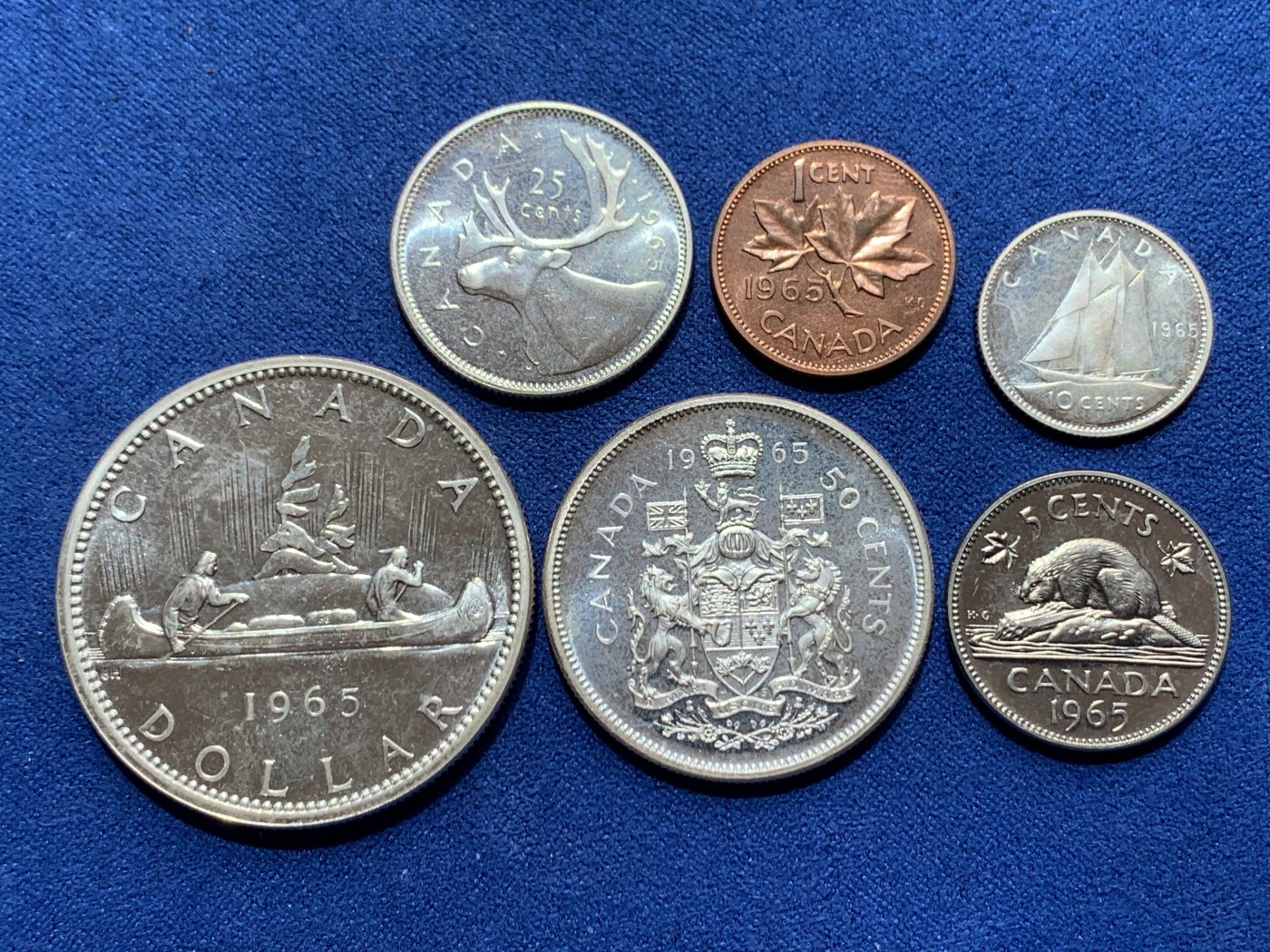 《竞宝斋》第260场-周日，周一，周二 3场连拍 (全场包邮) 6枚一组 加拿大1965年银套币 卷拆品相