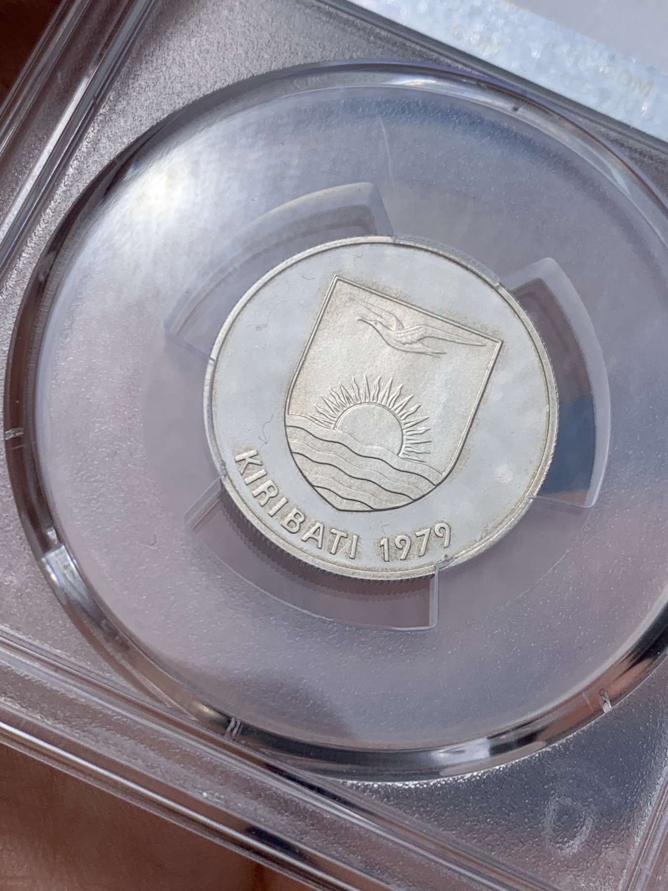 《竞宝斋》第260场-周日，周一，周二 3场连拍 (全场包邮) PCGS金盾 PR69DCAM 基里巴斯菠萝蜜1979年10分精制镍币