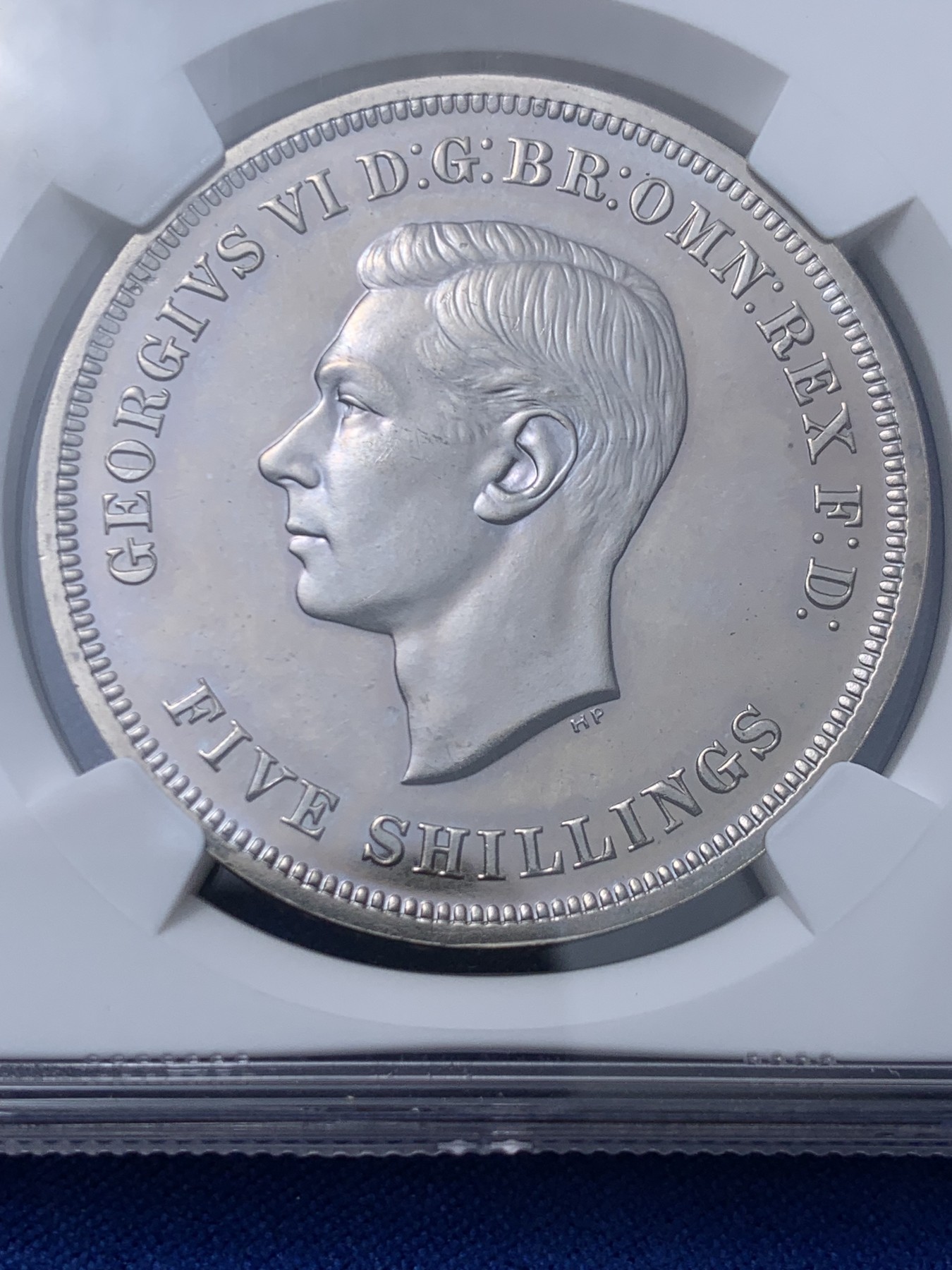 《竞宝斋》第260场-周日，周一，周二 3场连拍 (全场包邮) NGC PL63 英国1951年乔治六世克朗 最后的镍马剑