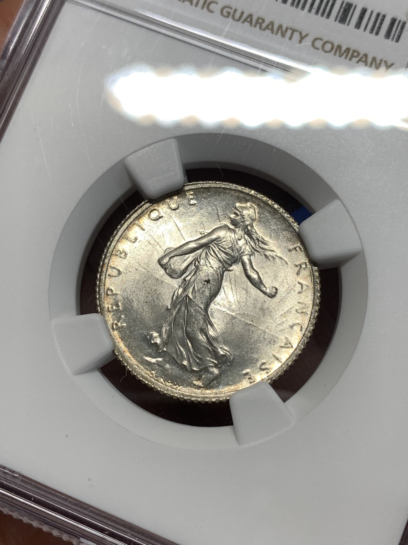 《竞宝斋》第260场-周日，周一，周二 3场连拍 (全场包邮) NGC MS65 法国1916年播种女神1法郎银币 高分好品