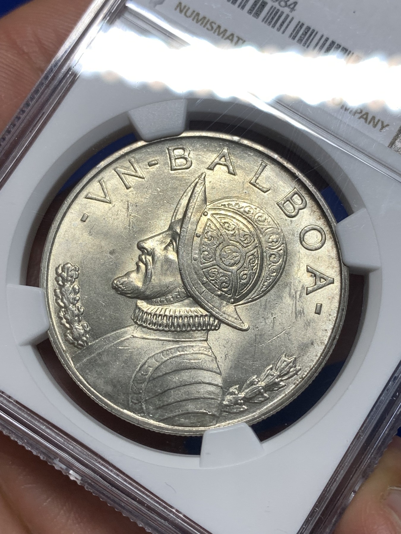 《竞宝斋》第260场-周日，周一，周二 3场连拍 (全场包邮) NGC MS62 1947年巴拿马胜利女神1波巴亚银币