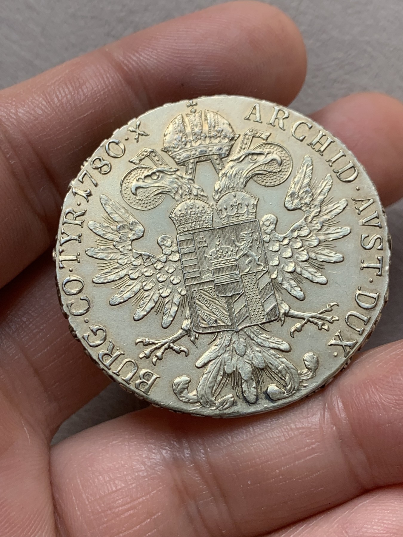 《竞宝斋》第260场-周日，周一，周二 3场连拍 (全场包邮) 双须版 奥地利1780年大奶妈玛利亚特蕾莎1泰勒银币 早期后铸版 双面深彩包浆 较早品种