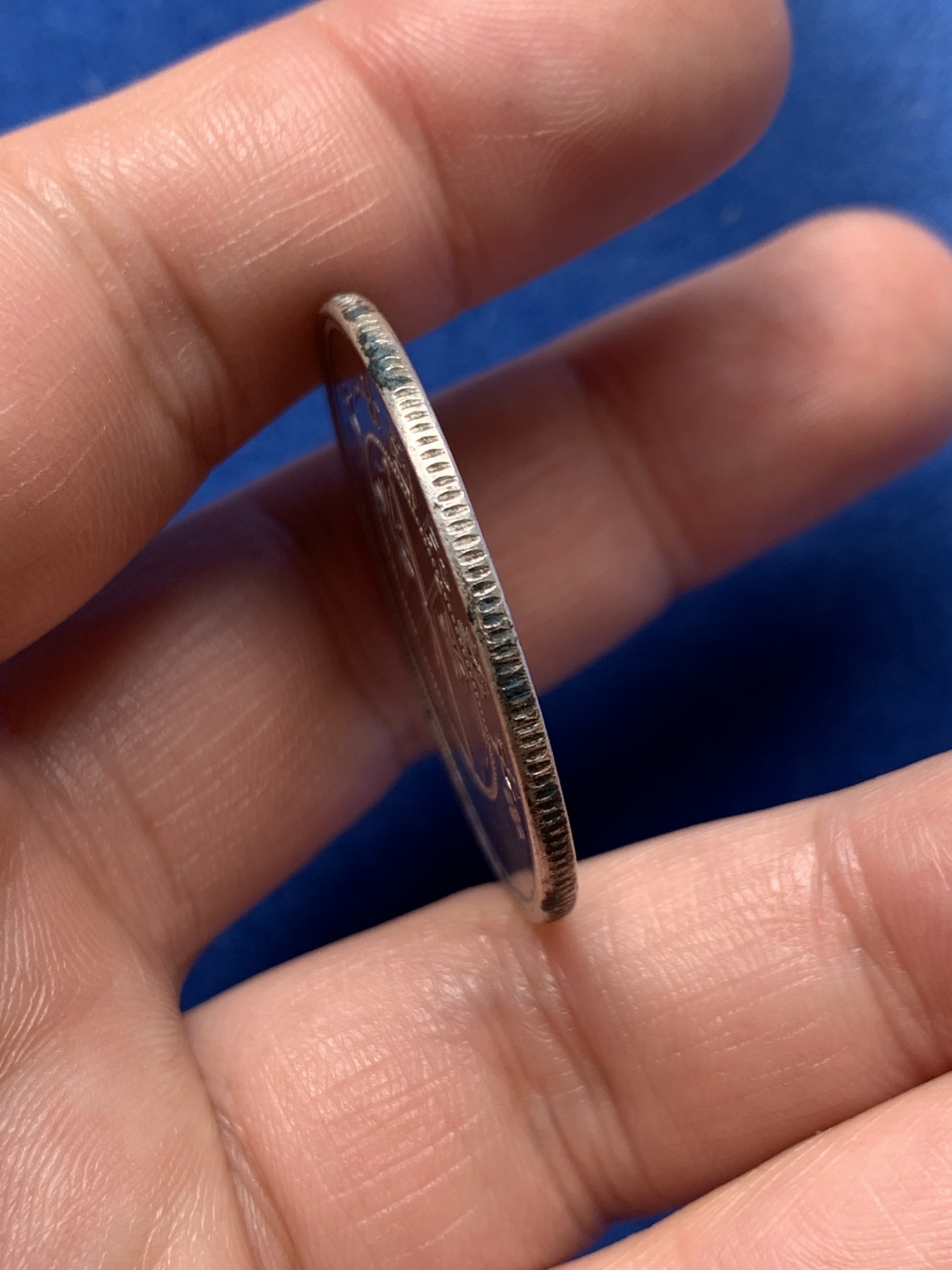 《竞宝斋》第260场-周日，周一，周二 3场连拍 (全场包邮) 中华民国廿一年云南省造半圆银元 细节见图