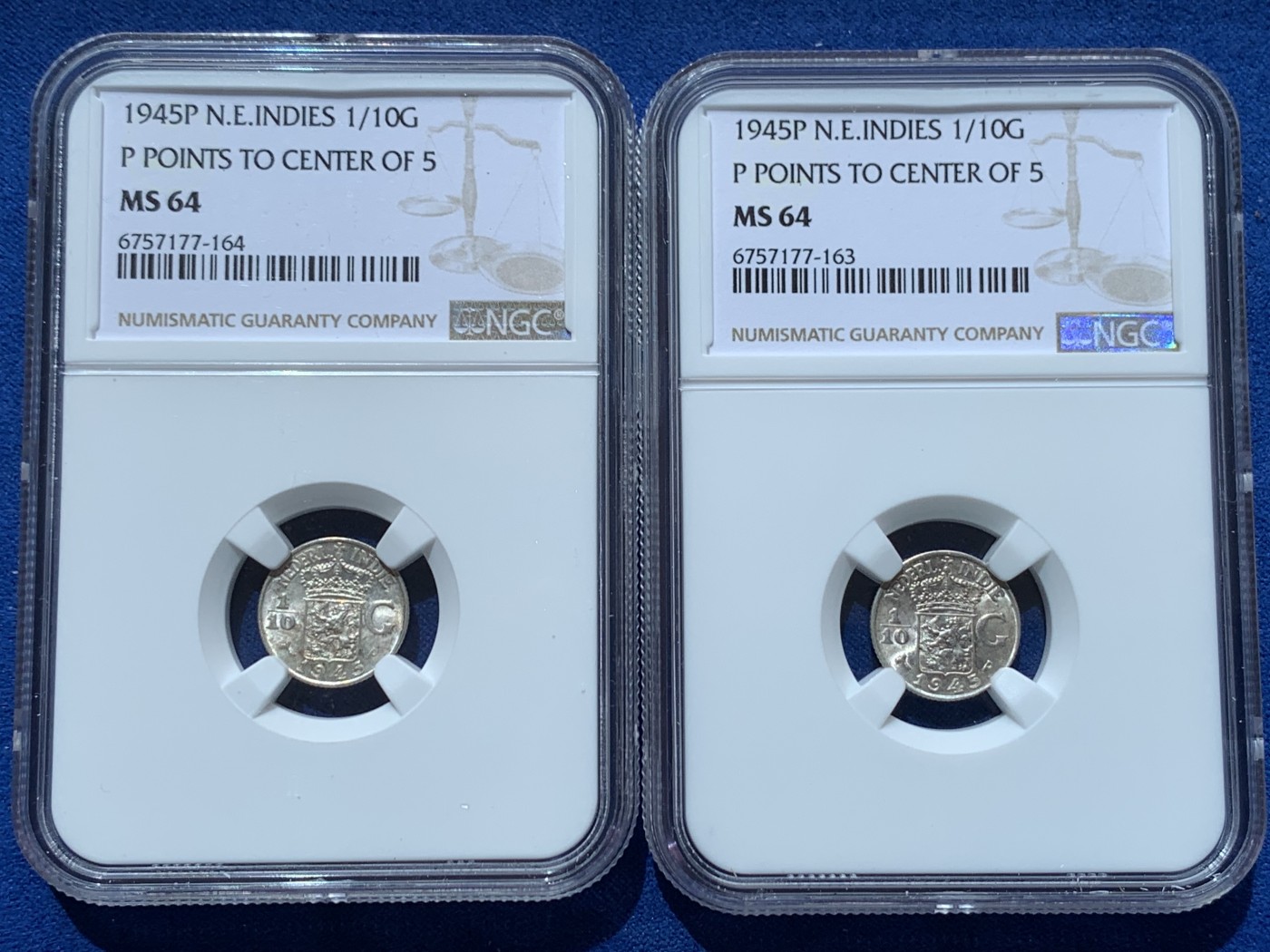 《竞宝斋》第260场-周日，周一，周二 3场连拍 (全场包邮) 两枚一组 NGC MS64 荷属东印度1945年1/10G银币