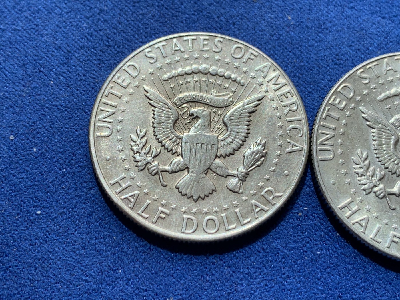 《竞宝斋》第260场-周日，周一，周二 3场连拍 (全场包邮) 两枚一组 美国肯尼迪银币 1966年+1969年