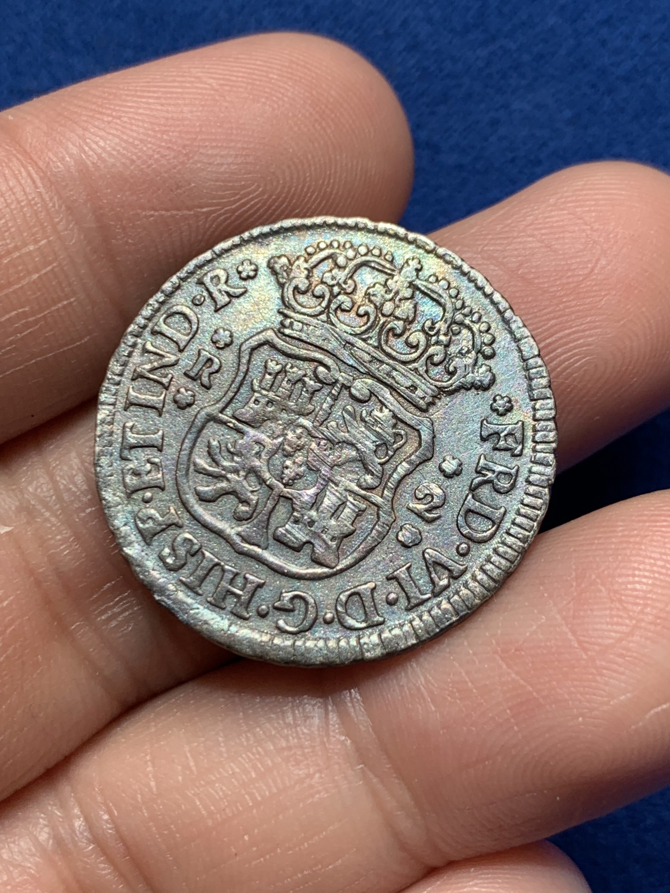 《竞宝斋》第260场-周日，周一，周二 3场连拍 (全场包邮) 西属墨西哥1754年斐迪南六世地球双柱2R银币 打制状态都不错 细节见图